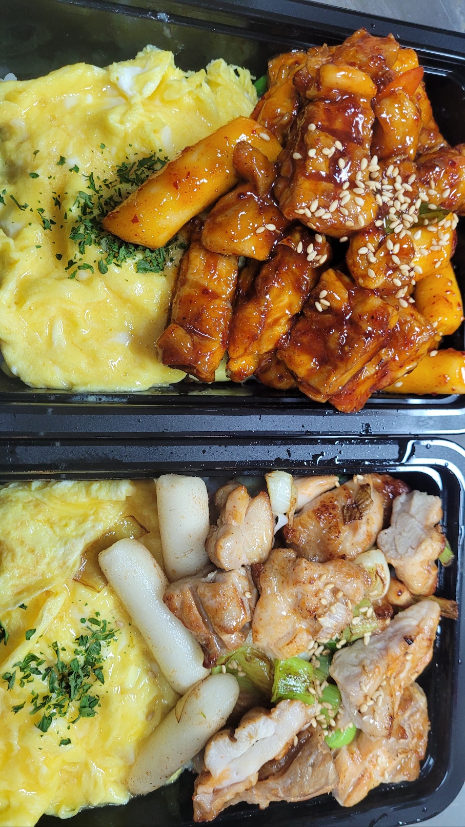 오븐숯불민족 두마리치킨 이천덕평점