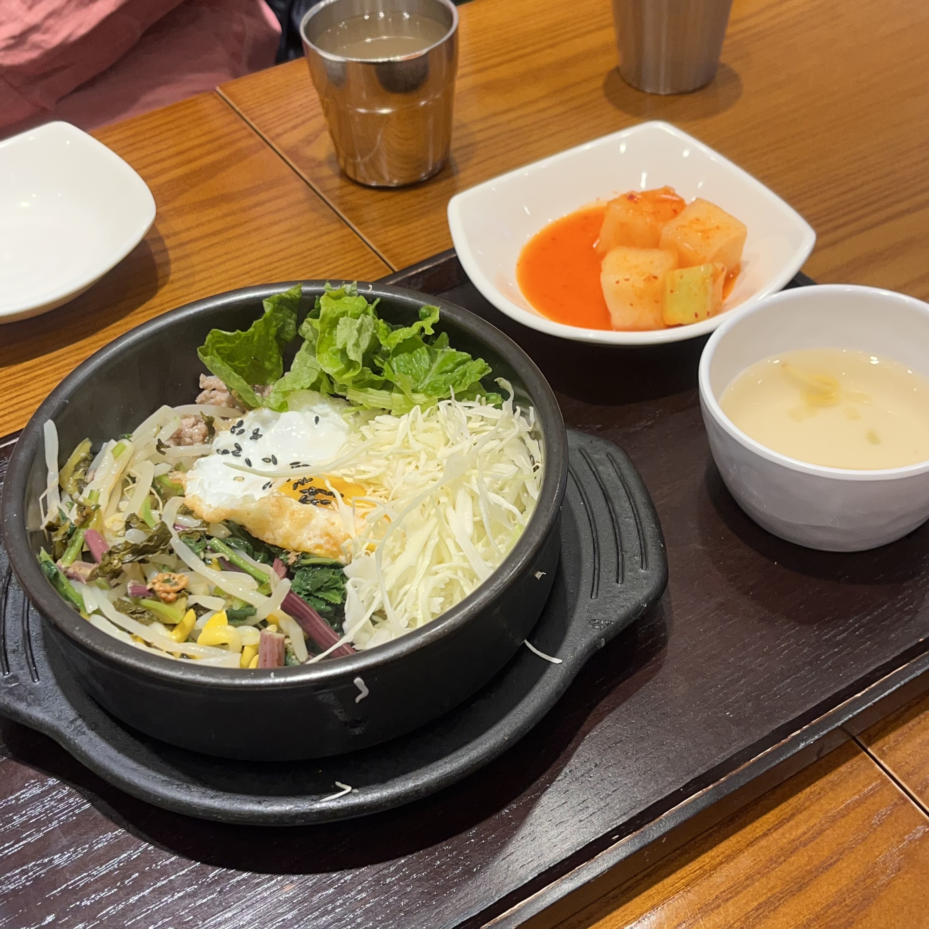 [겨울시즌한정] 제철나물 돌솥비빔밥