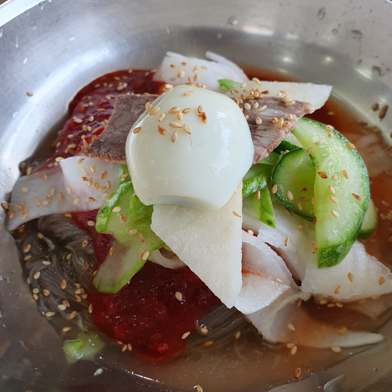 비빔냉면