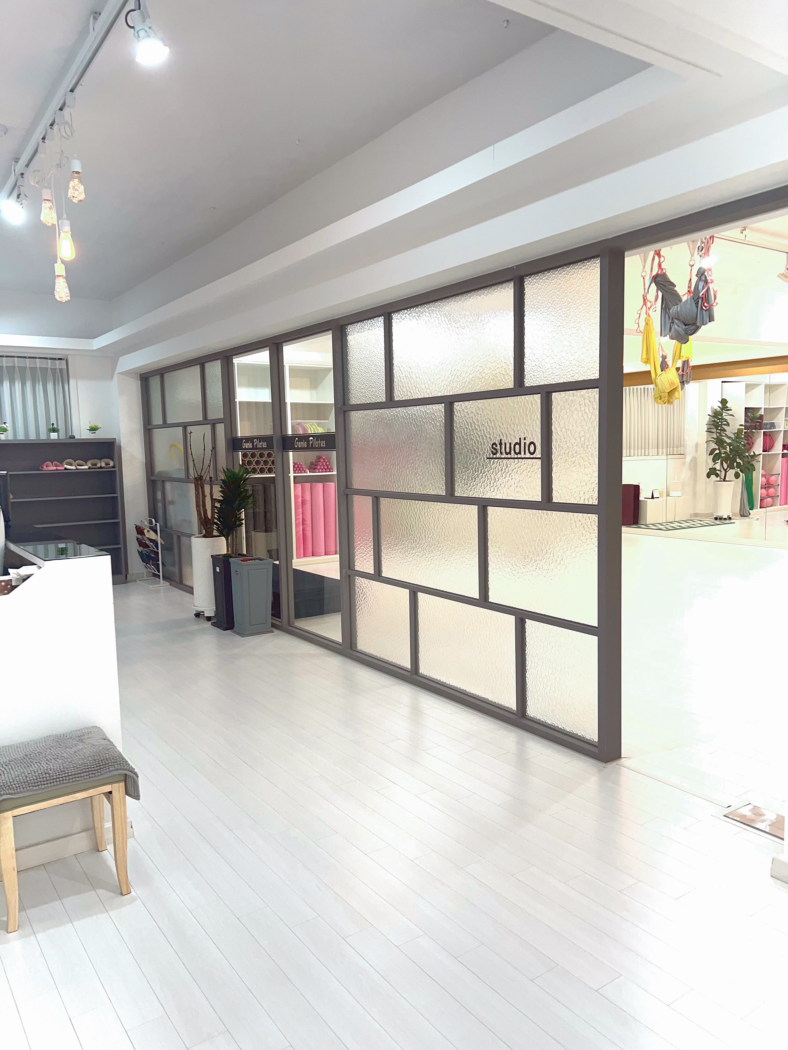 지니플라잉요가 대표 이미지