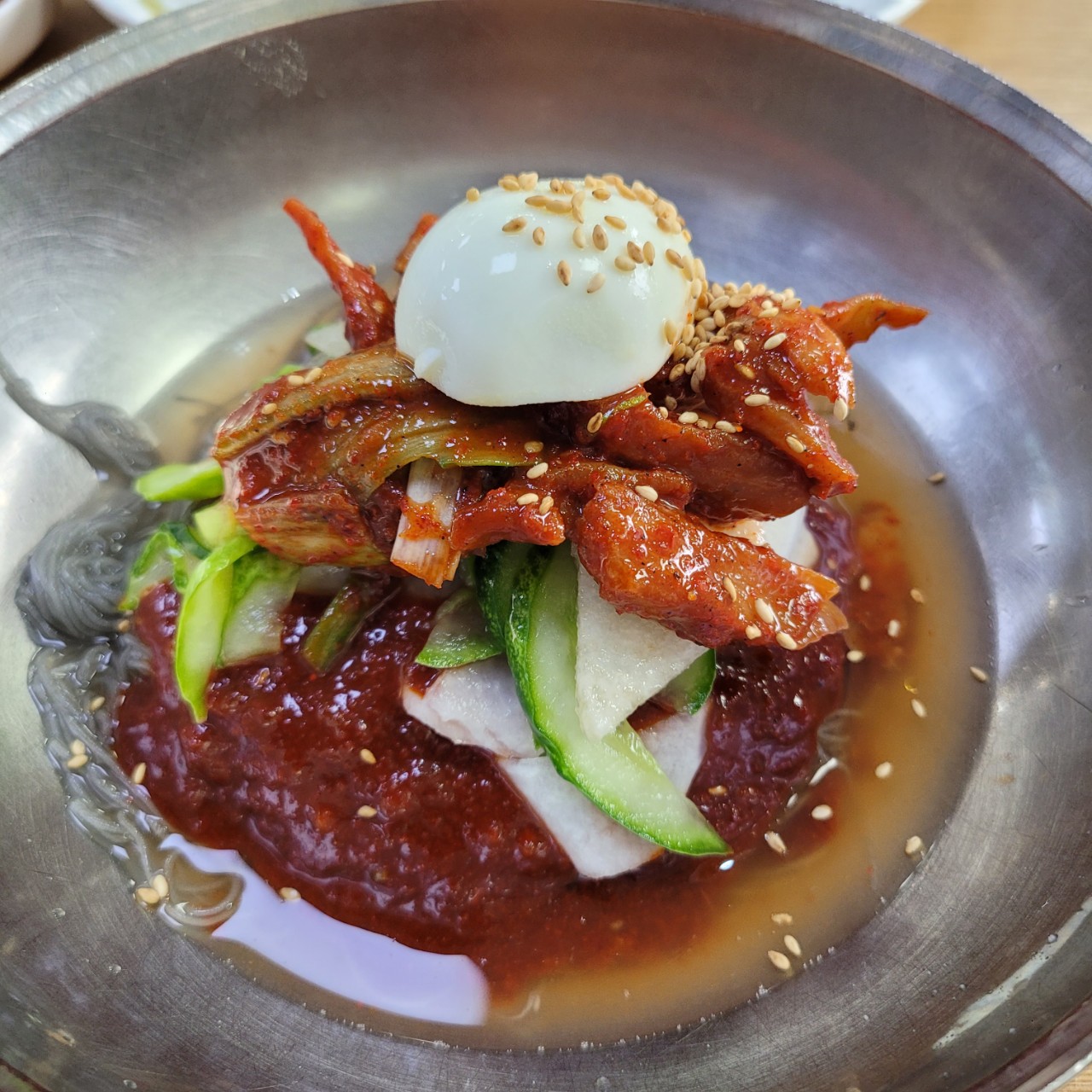 회냉면