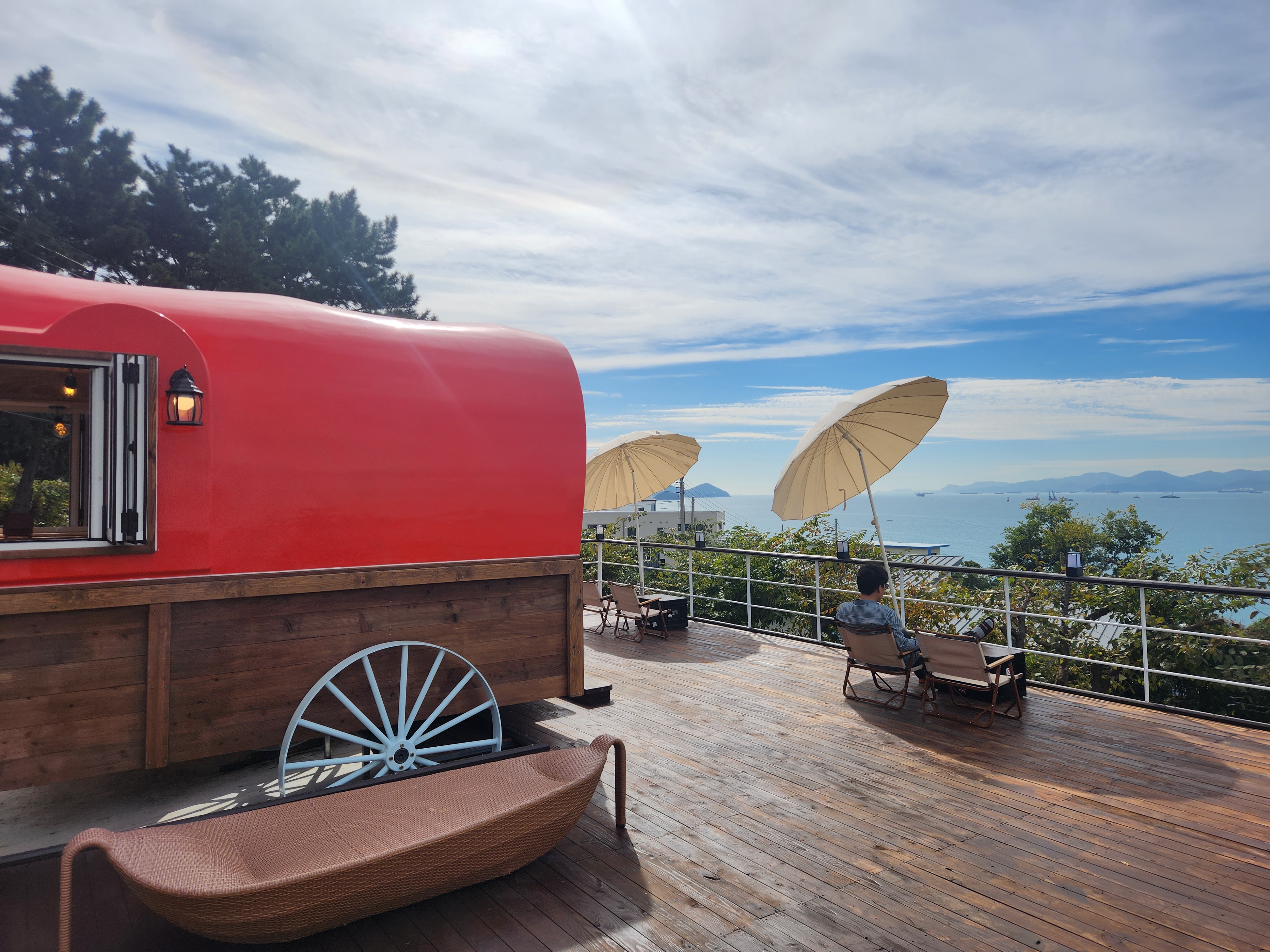 남해 아라힐펜션