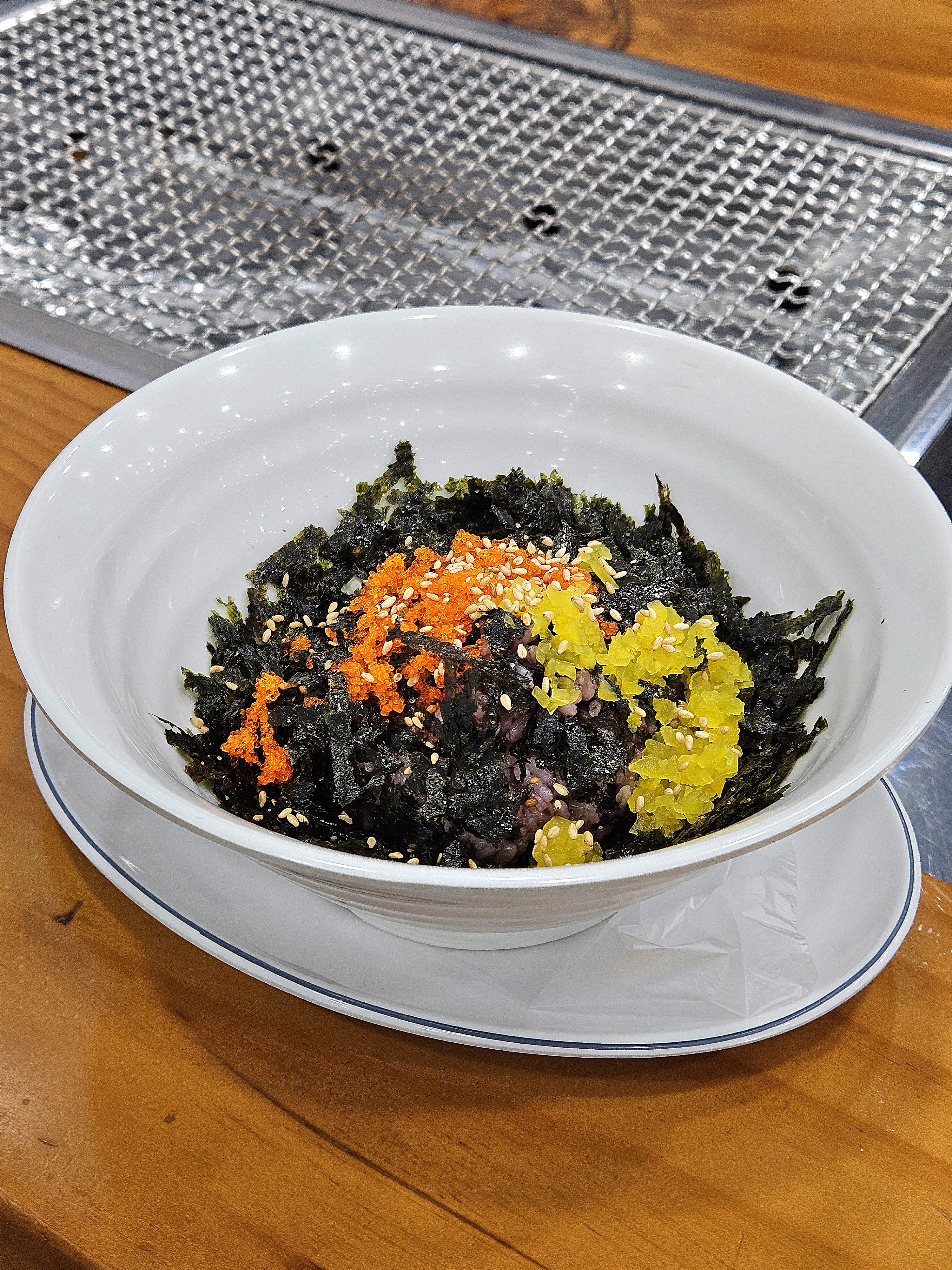 날치알주먹밥