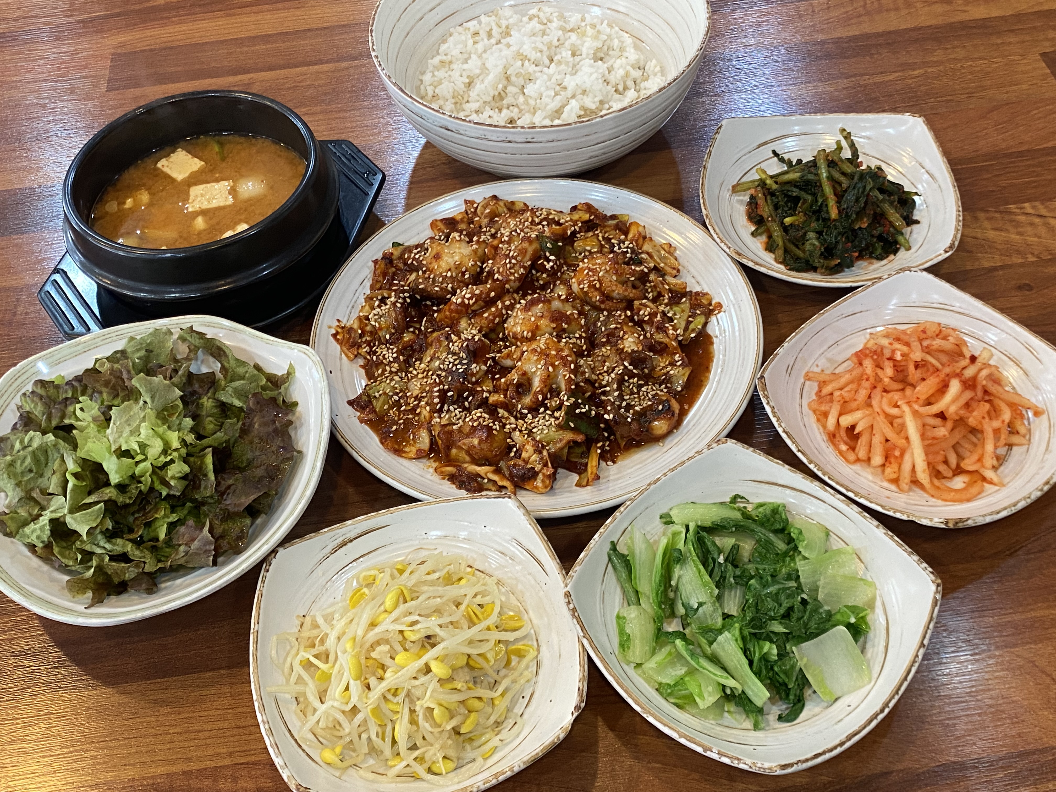 보리쭈꾸미볶음해물갈비떡찜