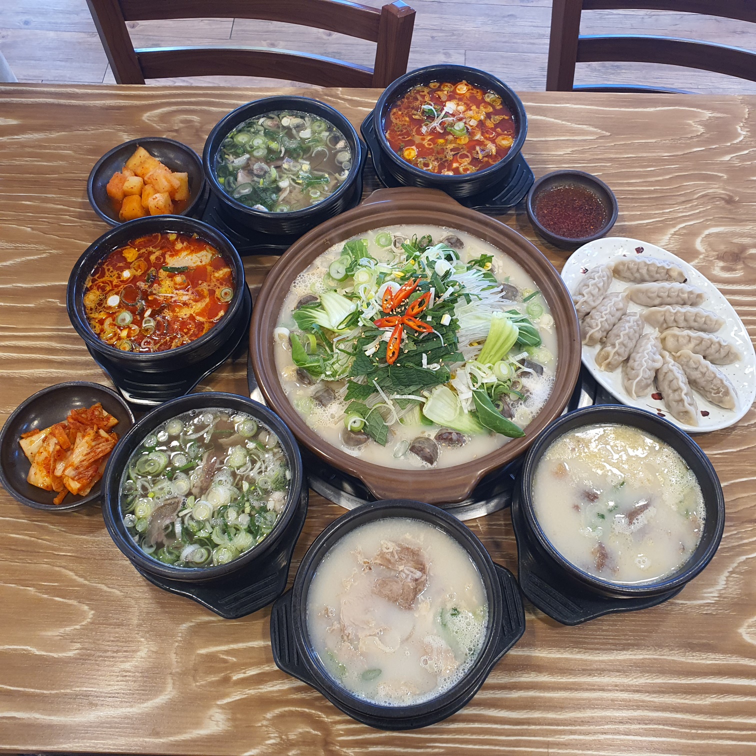 대한민국 명장이 만든 명장국밥 효촌점