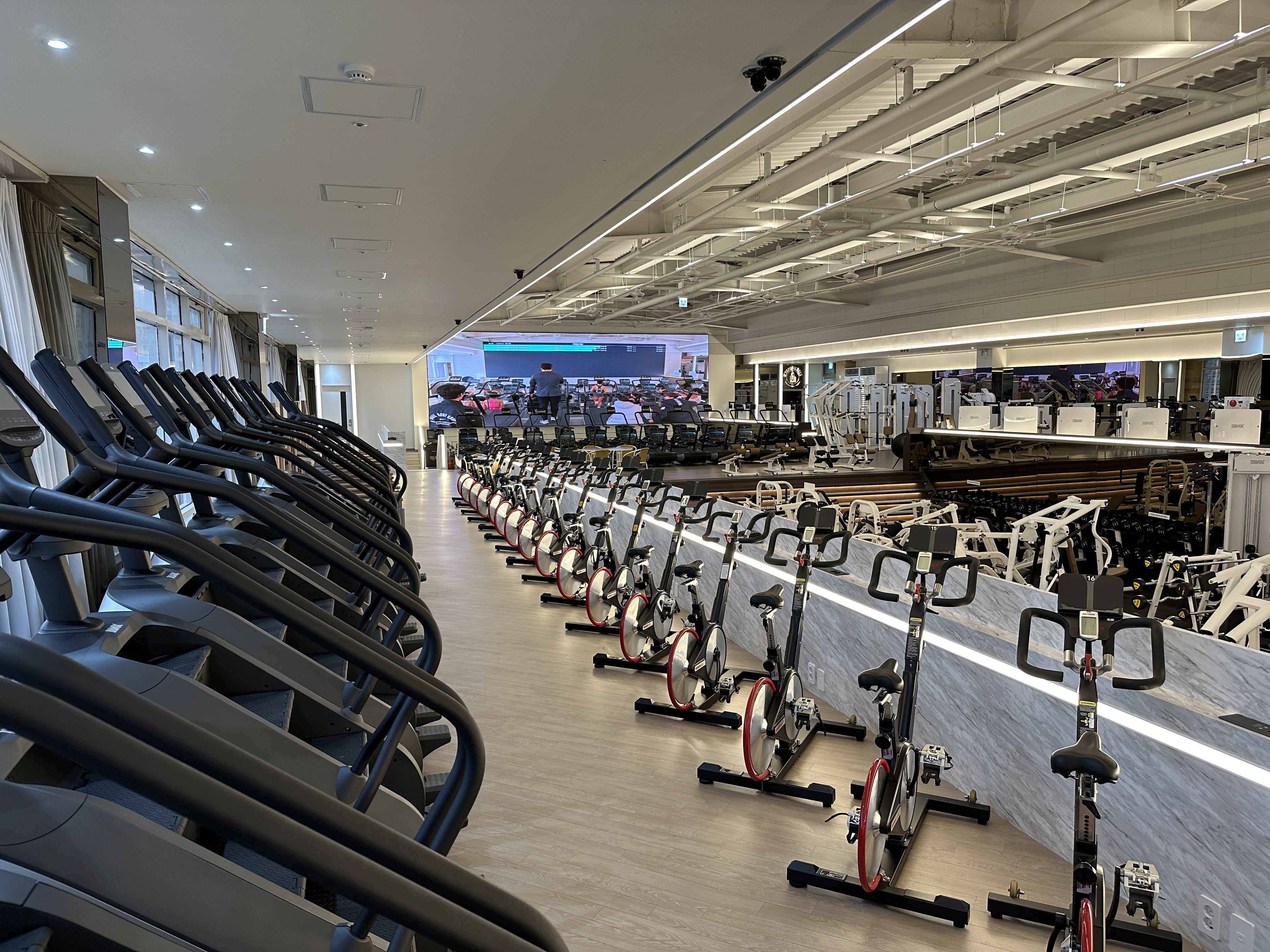 트리코드 투탑스짐 엔씨광주역점