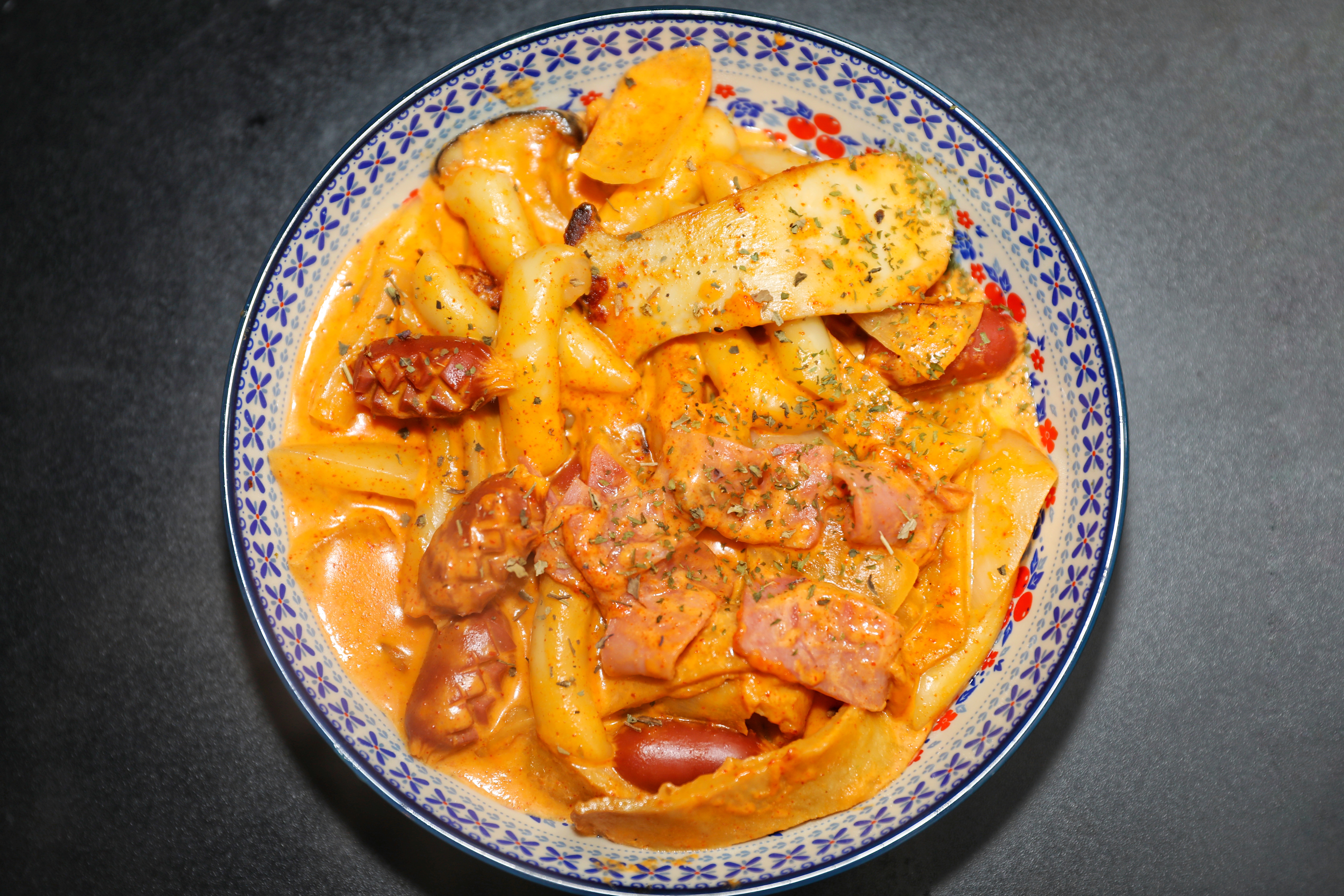 매콤로제떡볶이