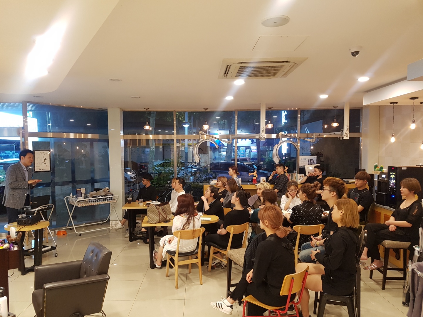 하우룸헤어 대구 두산점