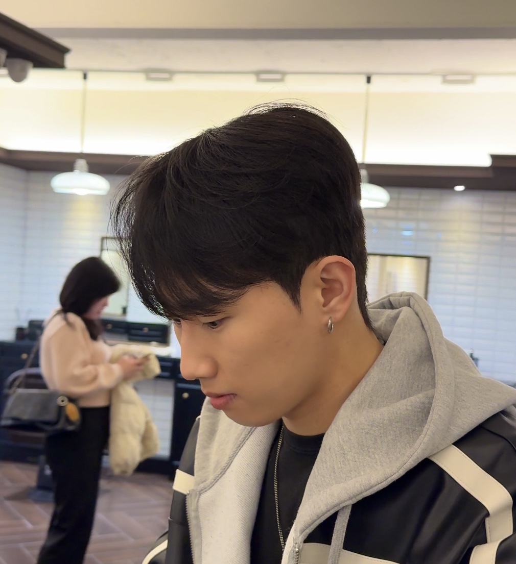 맨드살롱 신촌점