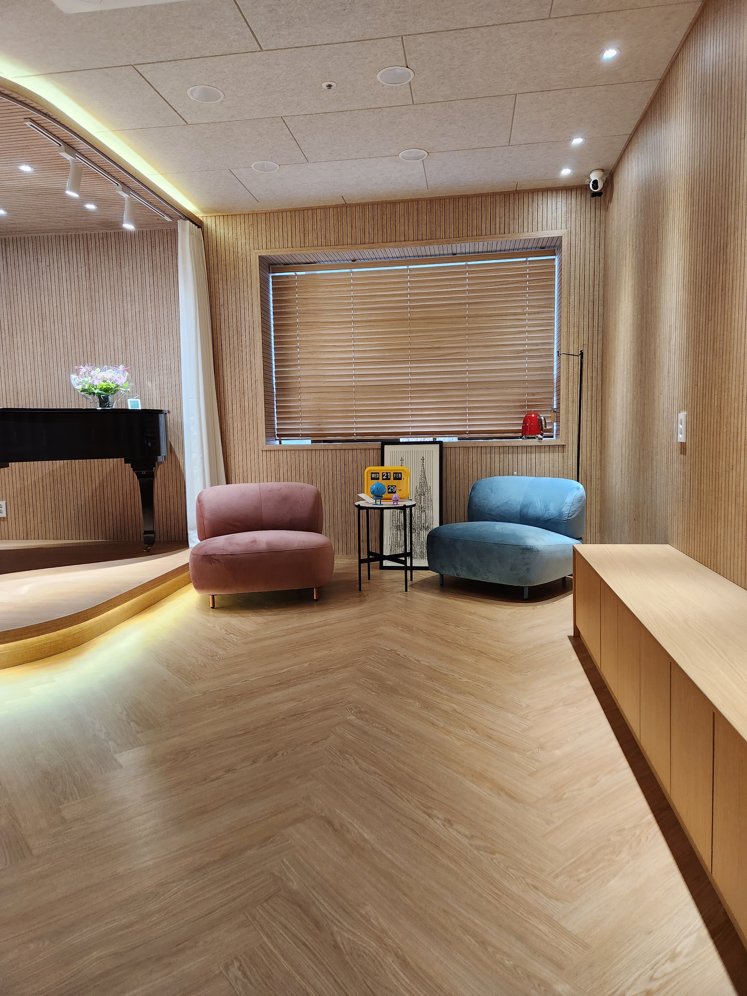 4번째 스튜디오 사진