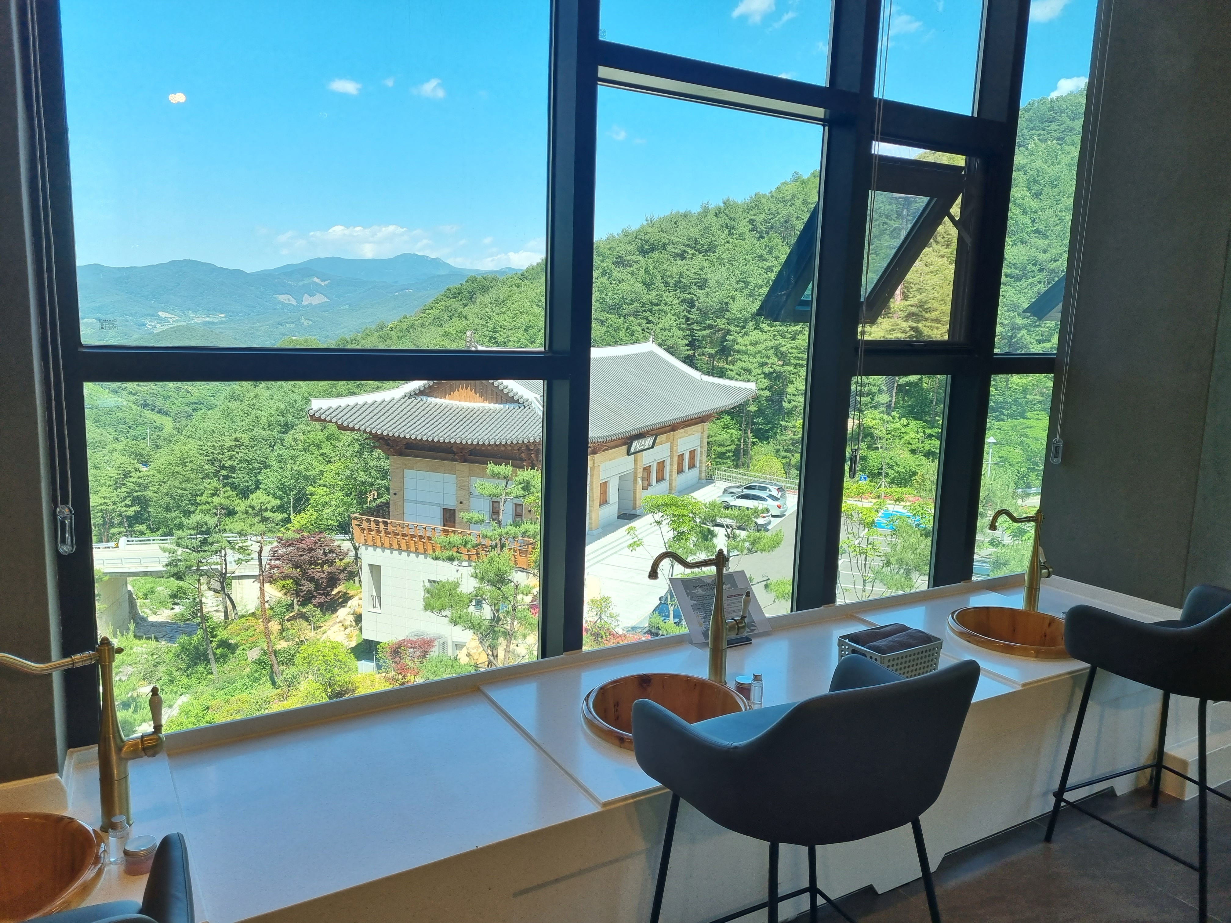 산엔휴 카페