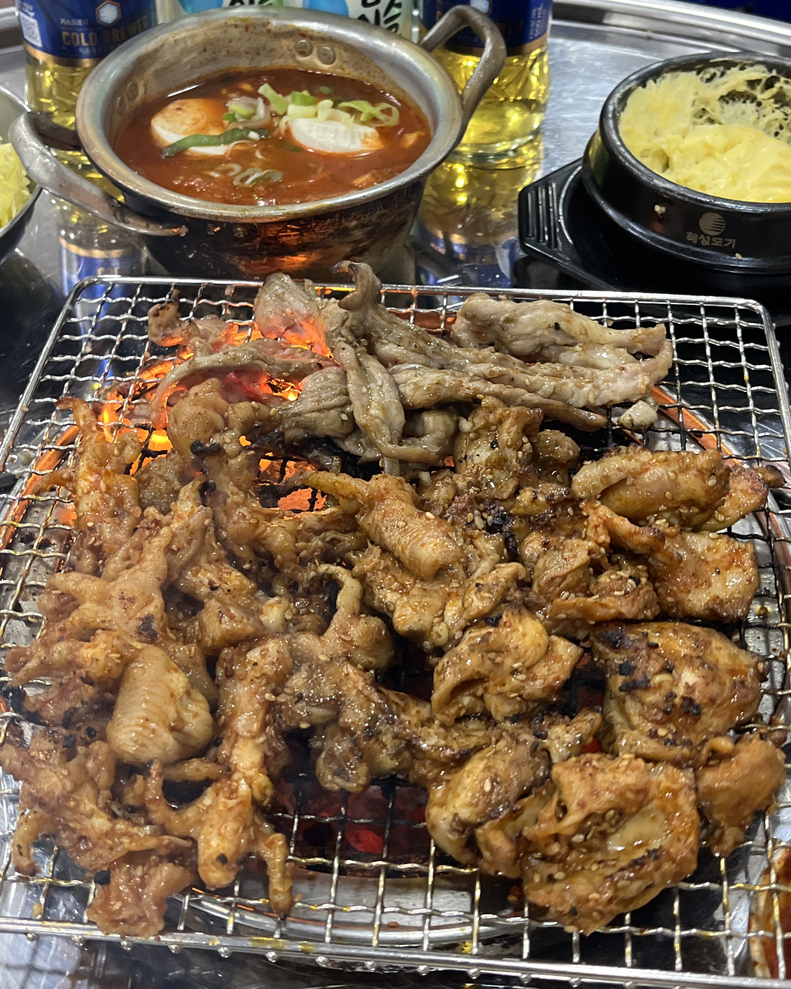 궁전숯불닭갈비곰장어 본점