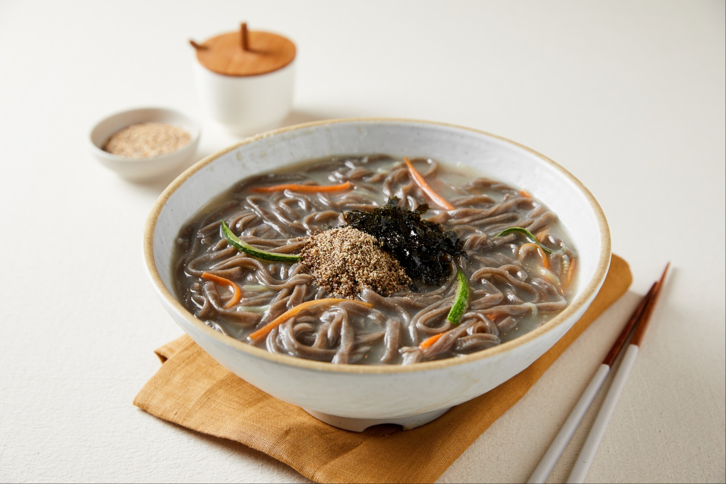 메밀꽃담 옹심이와 막국수