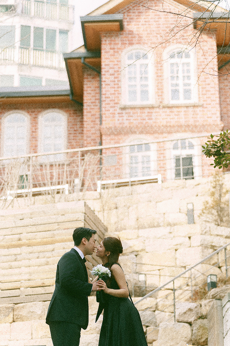 모스앤코튼 대표 이미지 - 자연광 웨딩사진