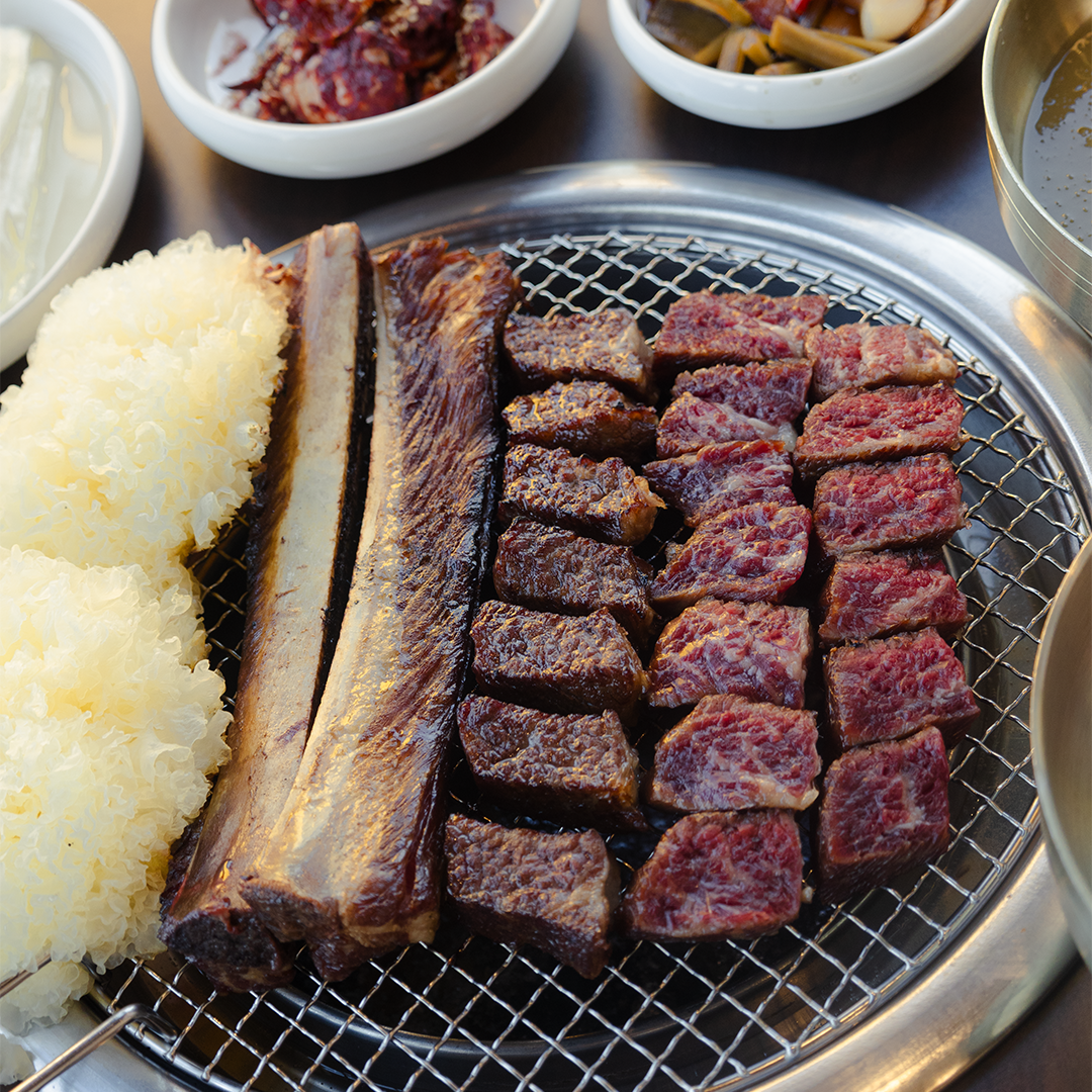 본가숯불돼지갈비 수성못점