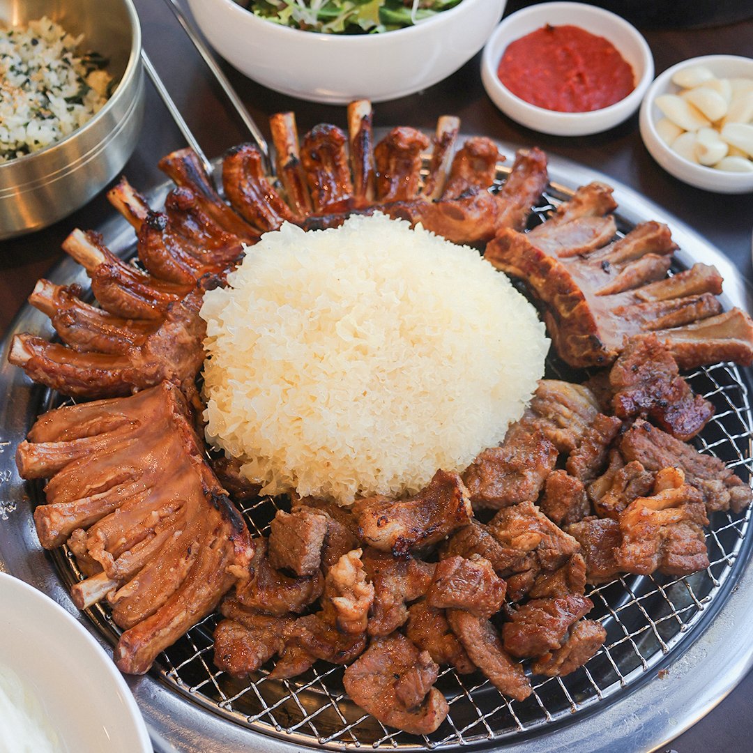 본가숯불돼지갈비 수성못점