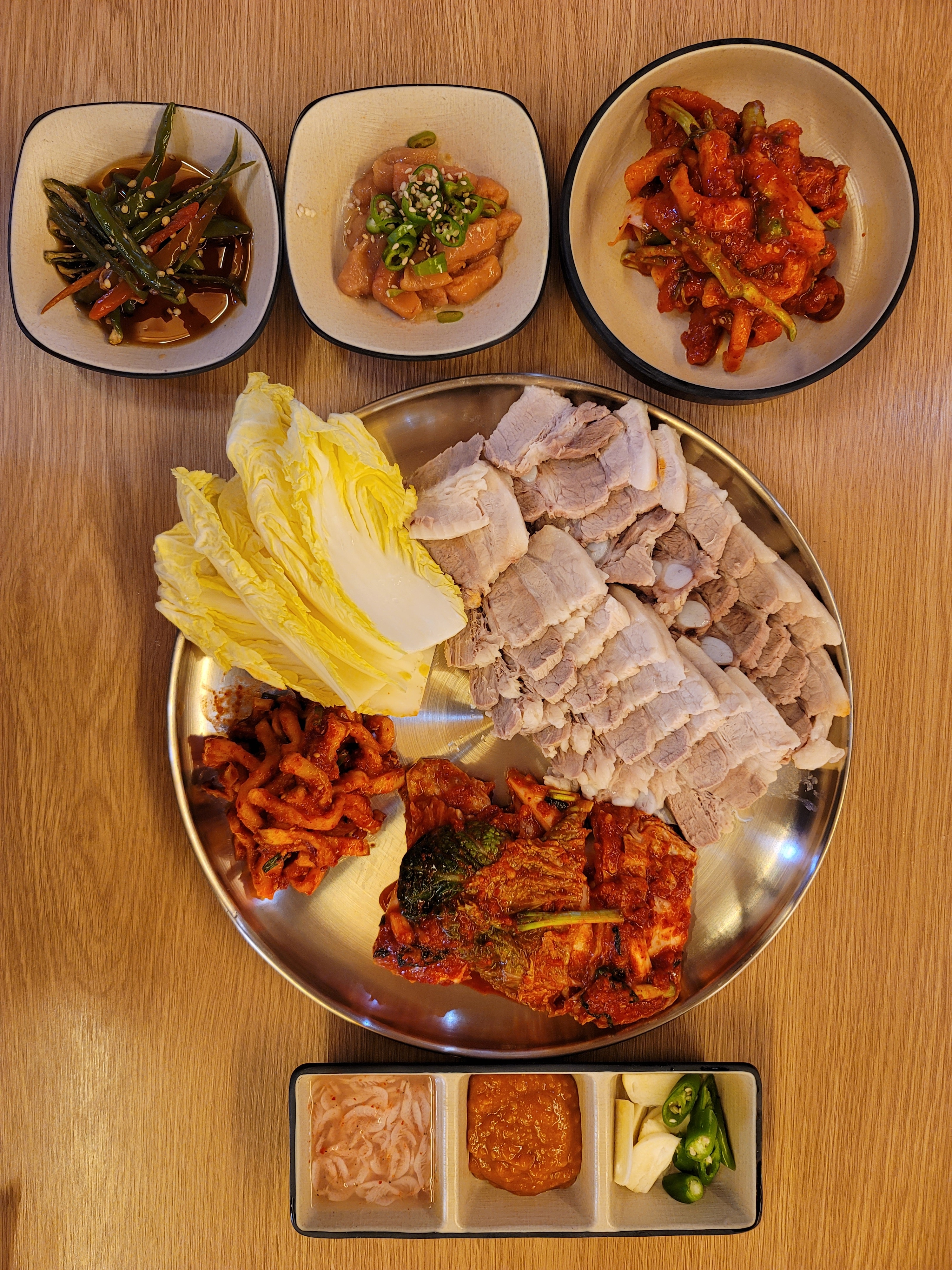 황금칼국수.보쌈