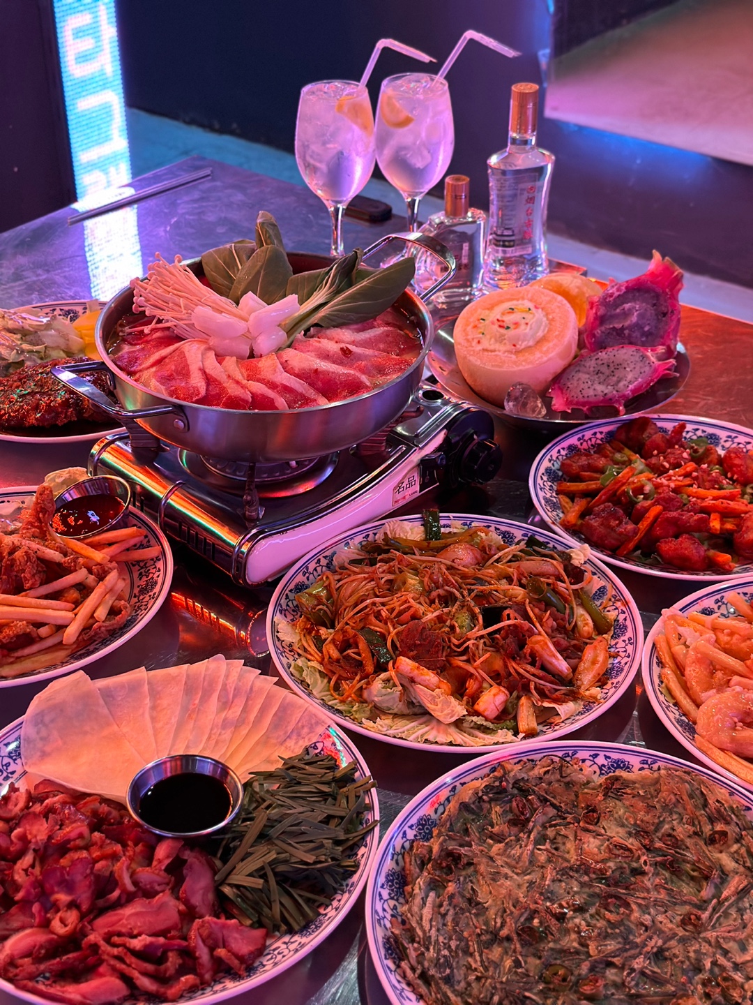 화양연화 내부 또는 관련 모습