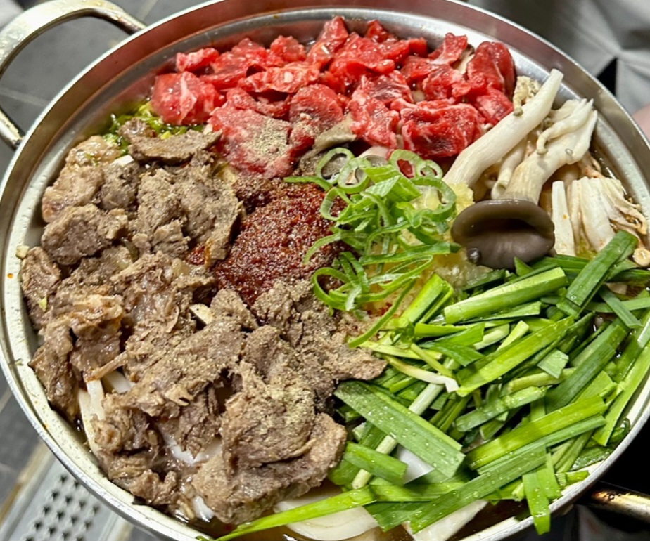 유쾌한접시 신논현본점