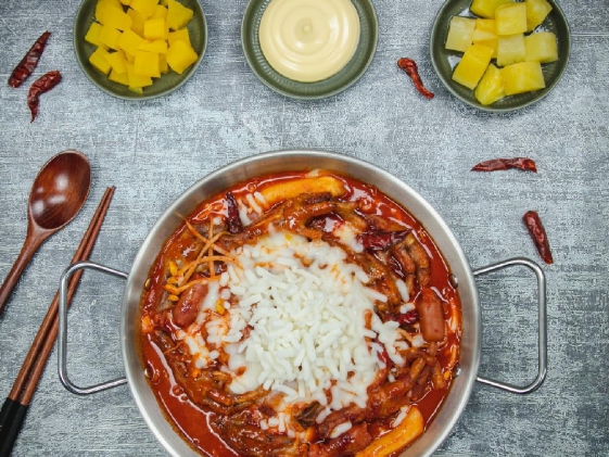 30년불멸의닭발 성남점