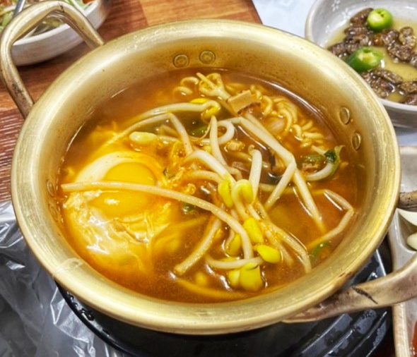 더덕솥뚜껑삼겹살