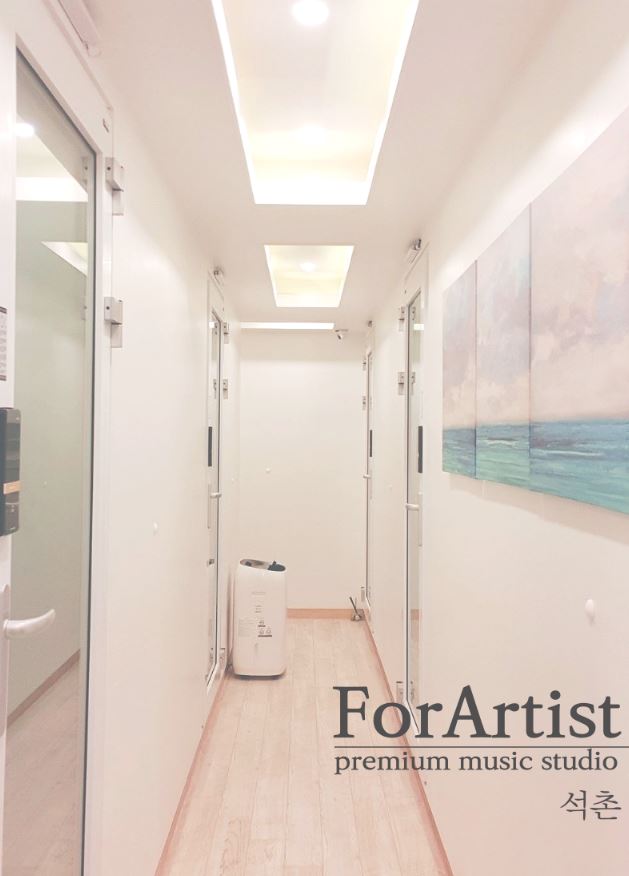 1번째 스튜디오 사진