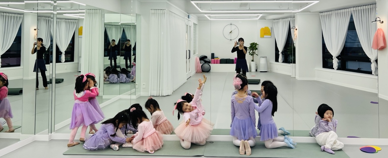 리틀키즈발레학원