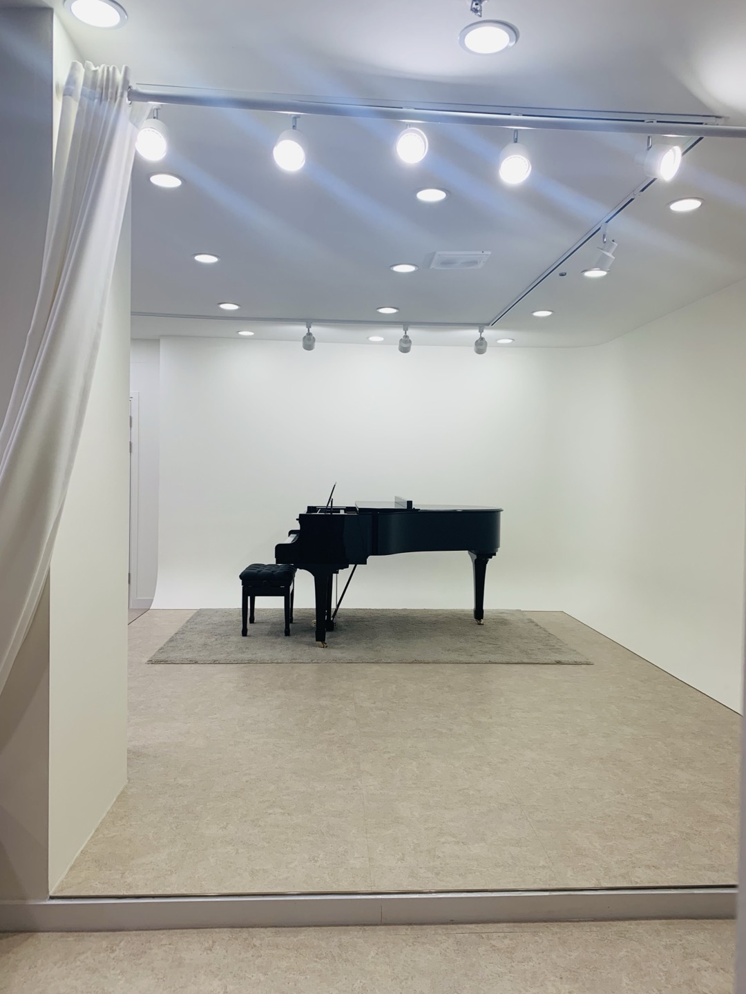 2번째 스튜디오 사진