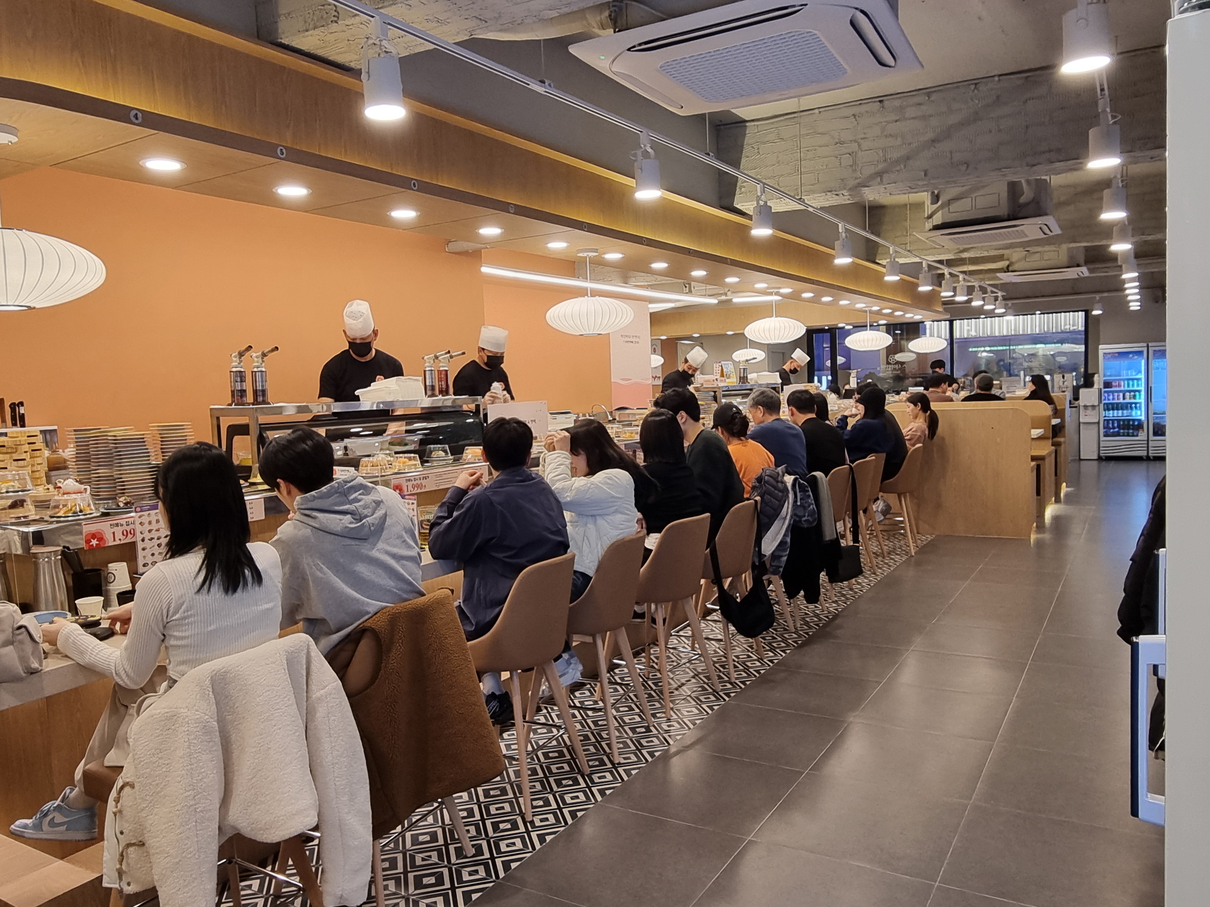 스시이안앤 노원역점 내부 또는 관련 모습