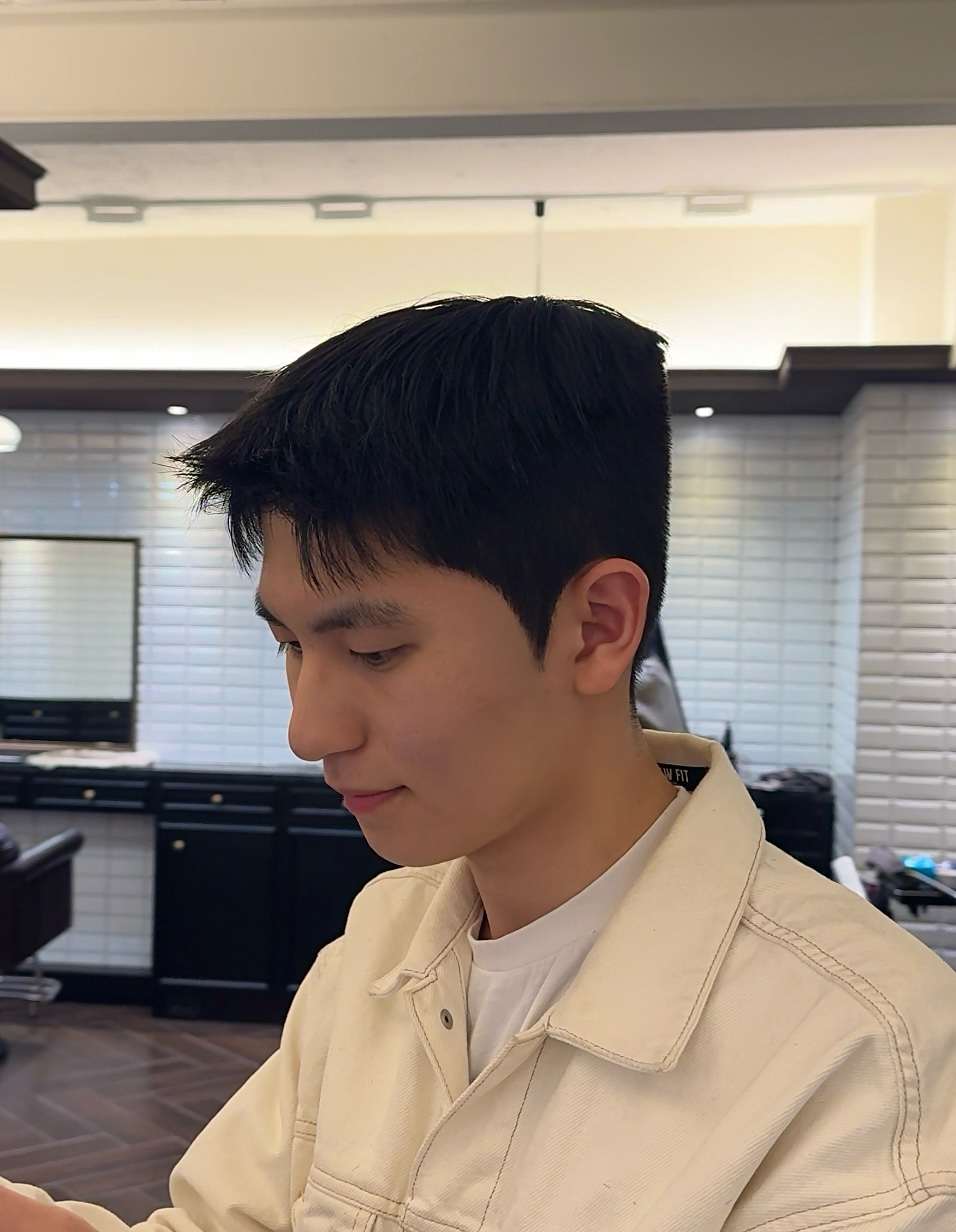 맨드살롱 신촌점