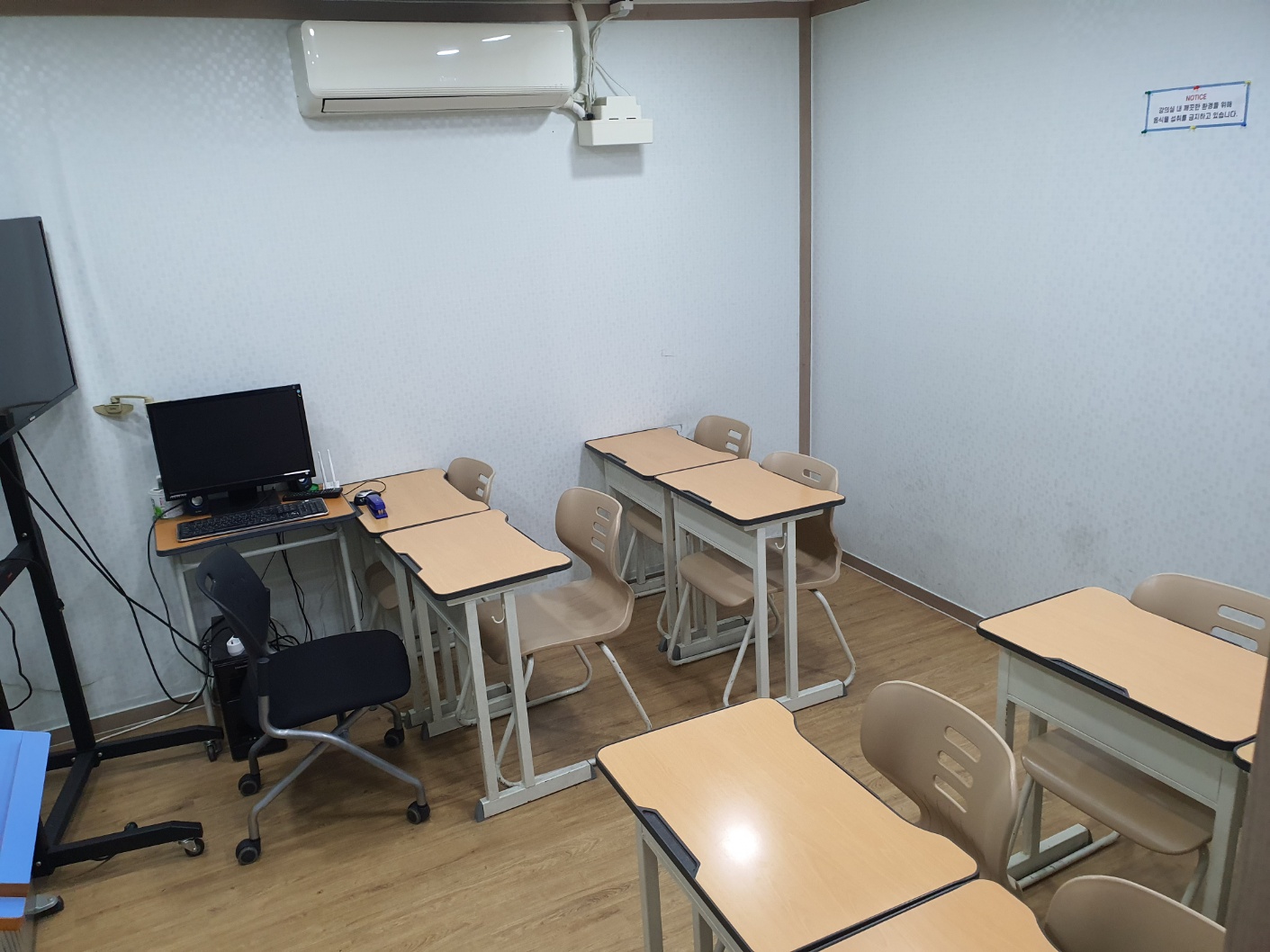 월드인코리아어학원 대표 이미지