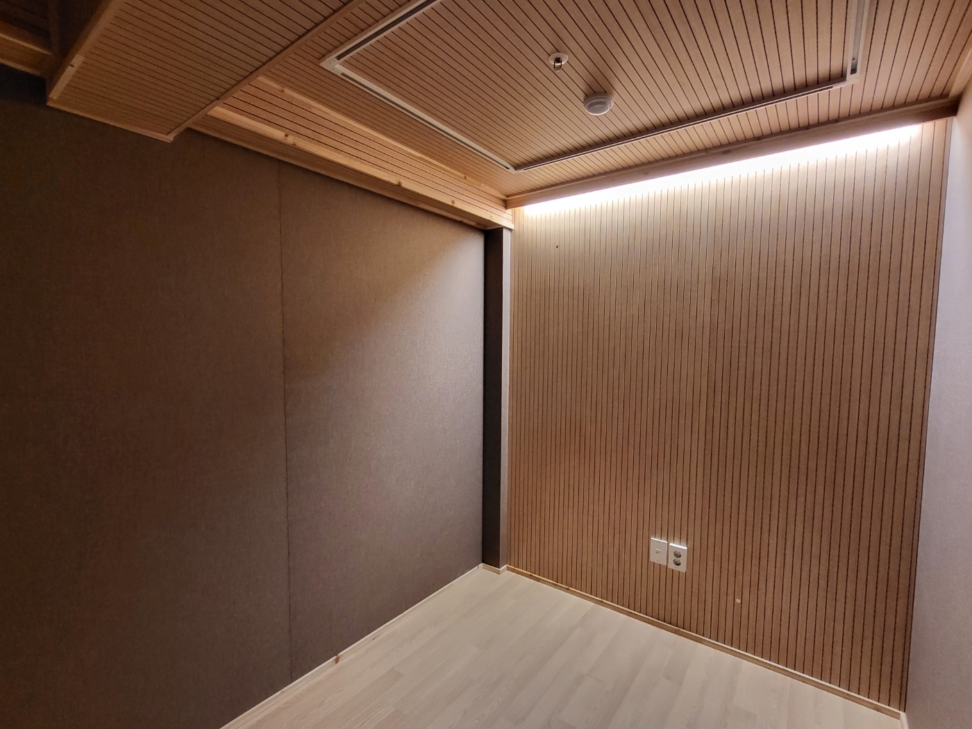 2번째 스튜디오 사진