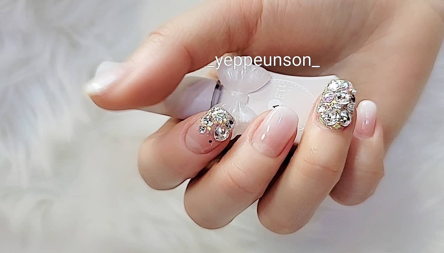 예쁜손 대표 이미지