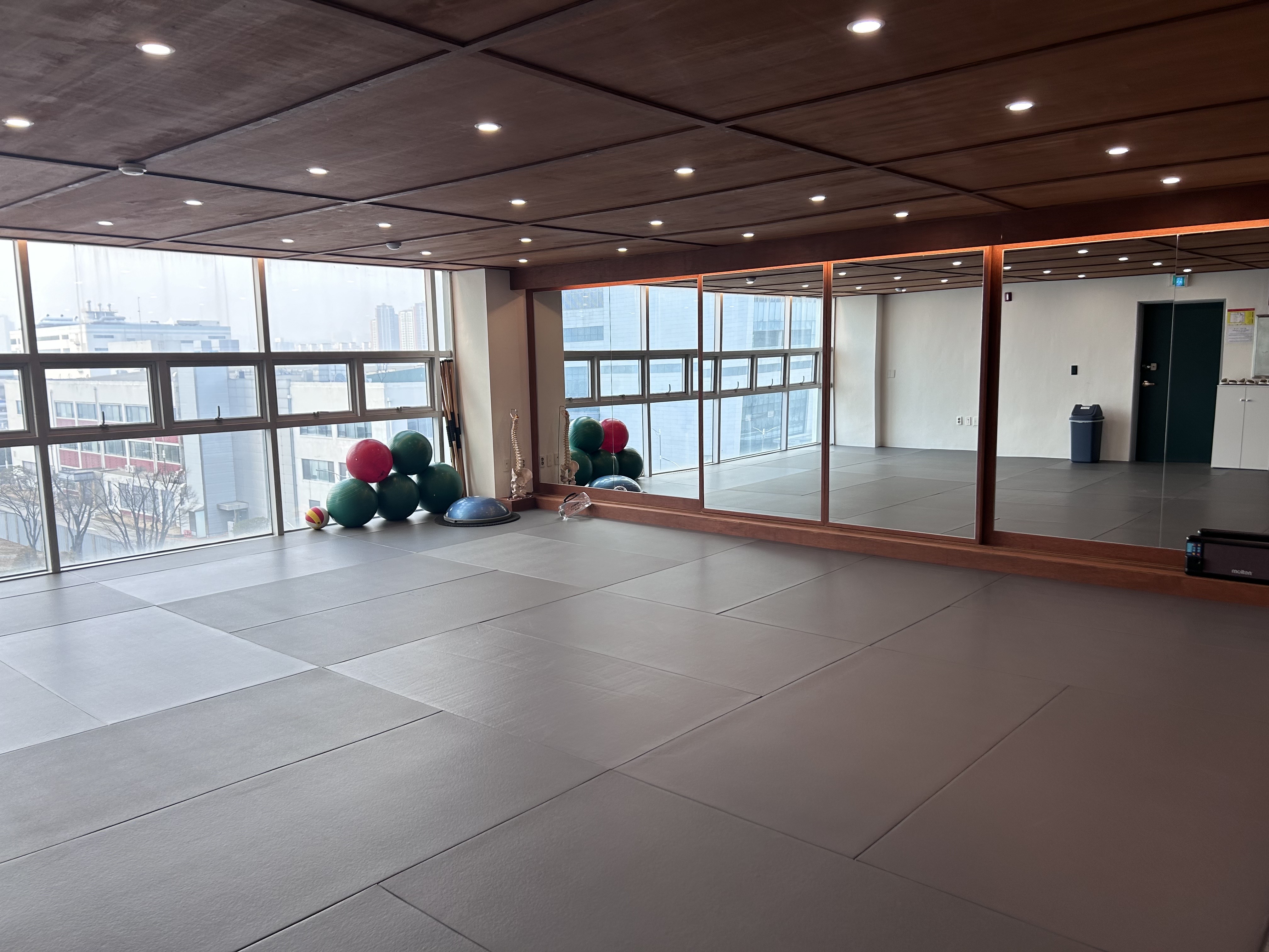 경기도 수원시 영통구 복싱체육관 Mobility work-out for Boxing, MMA 내부 모습 2