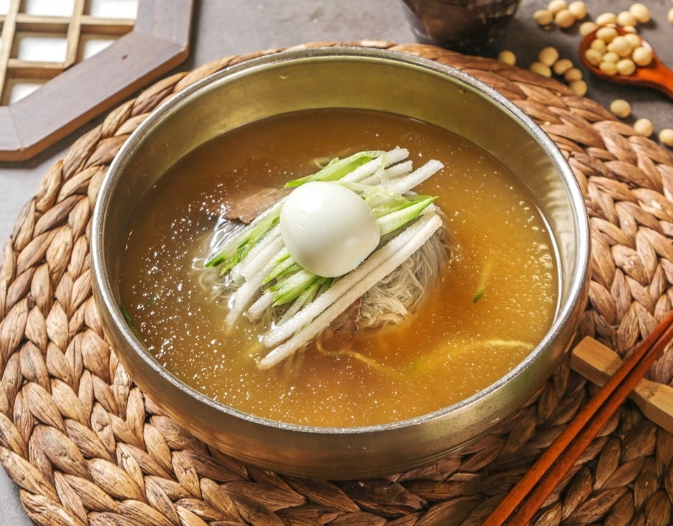 물냉면
