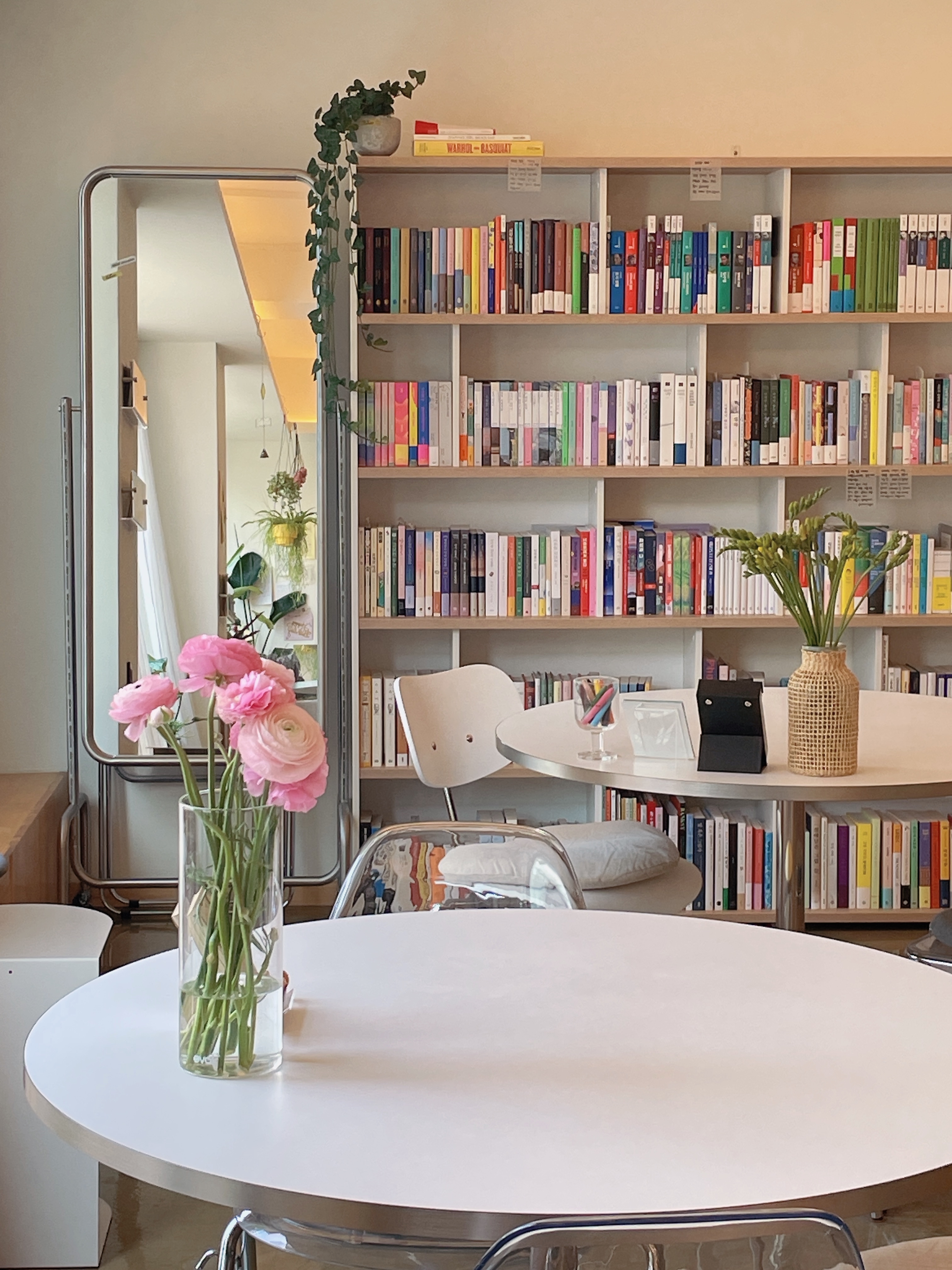 오케이어 맨션 내부 또는 관련 모습