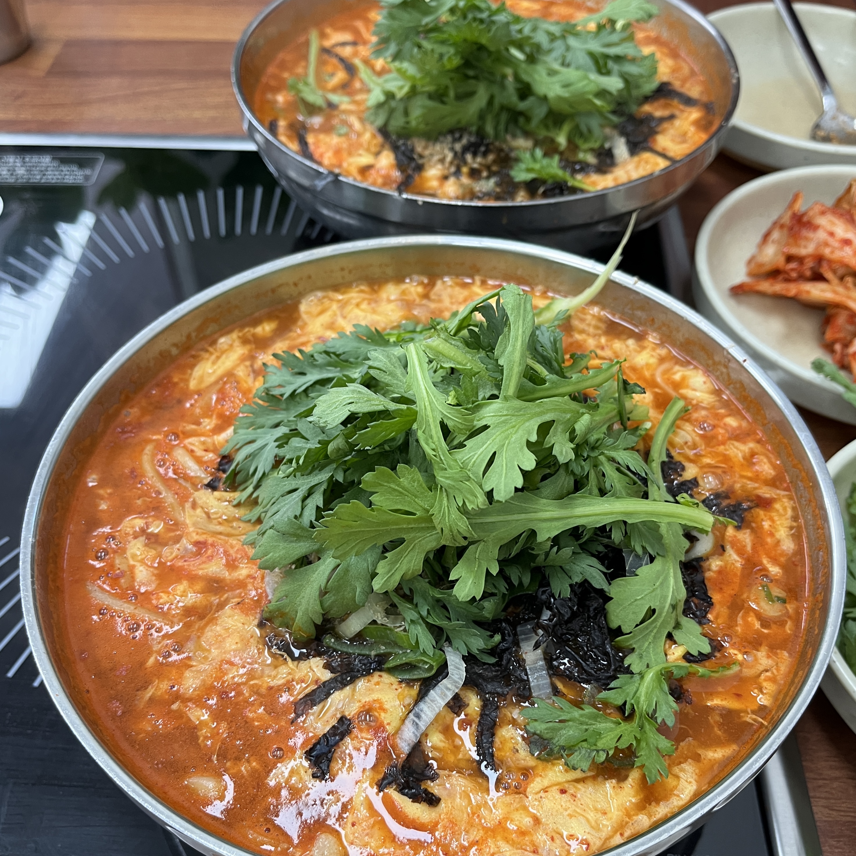 변동공주얼큰이칼국수식당