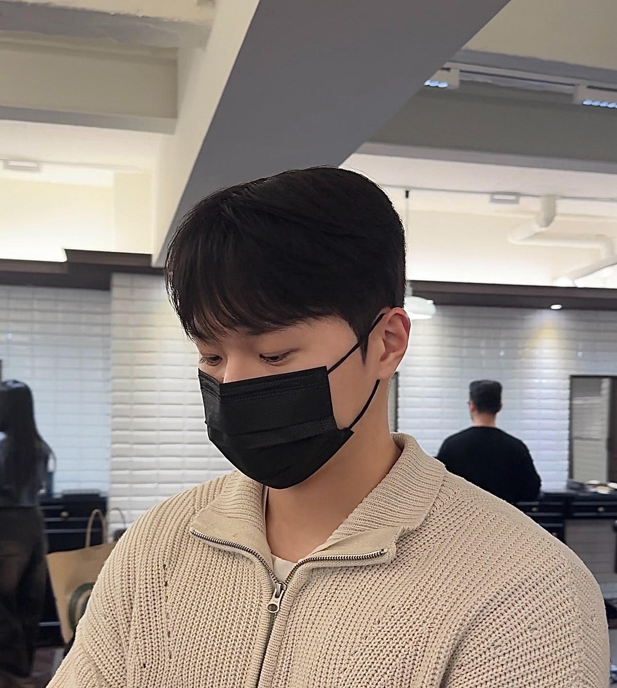 맨드살롱 신촌점