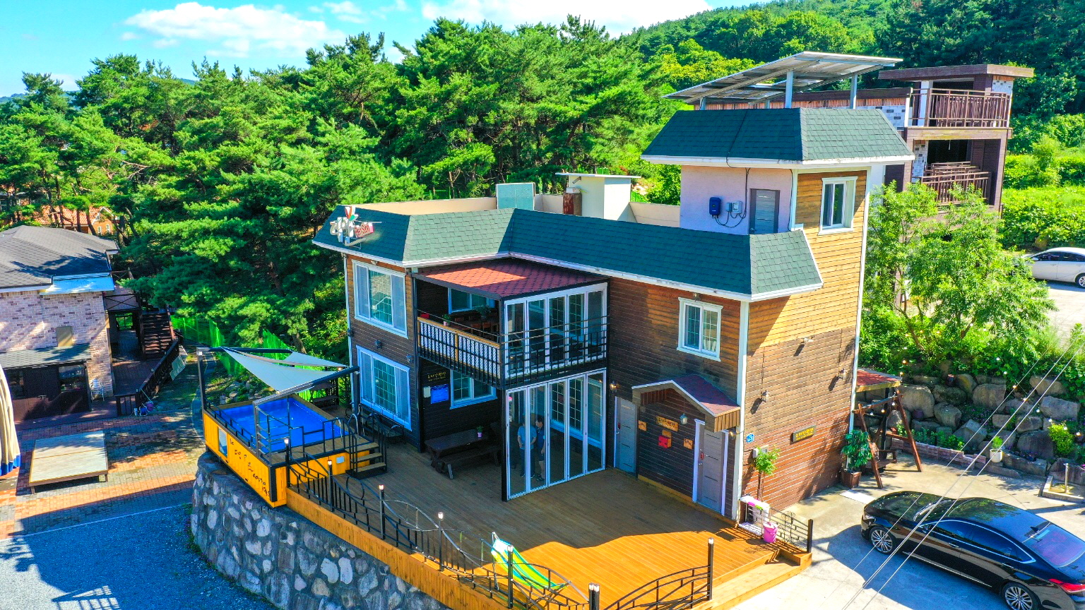 뉴더안수영장펜션