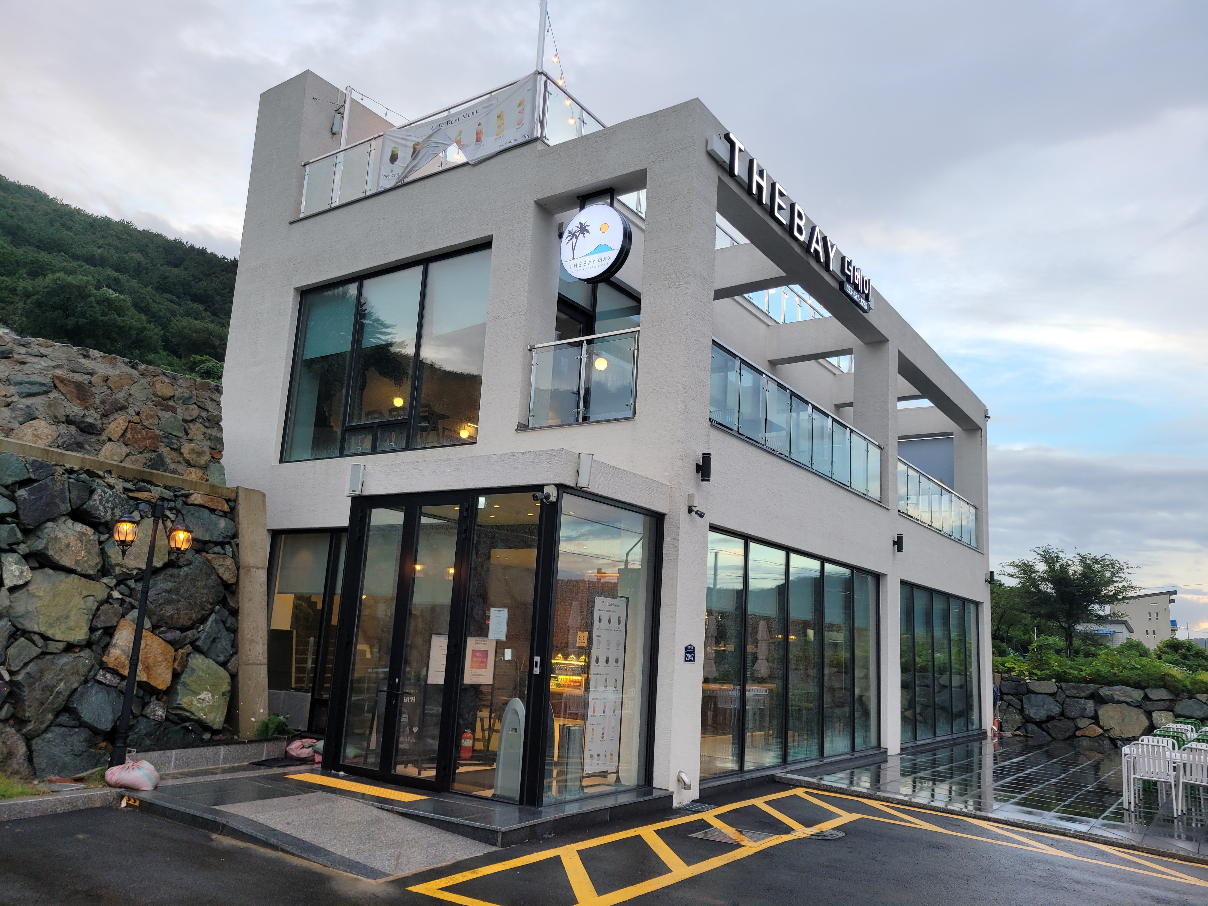 더베이
