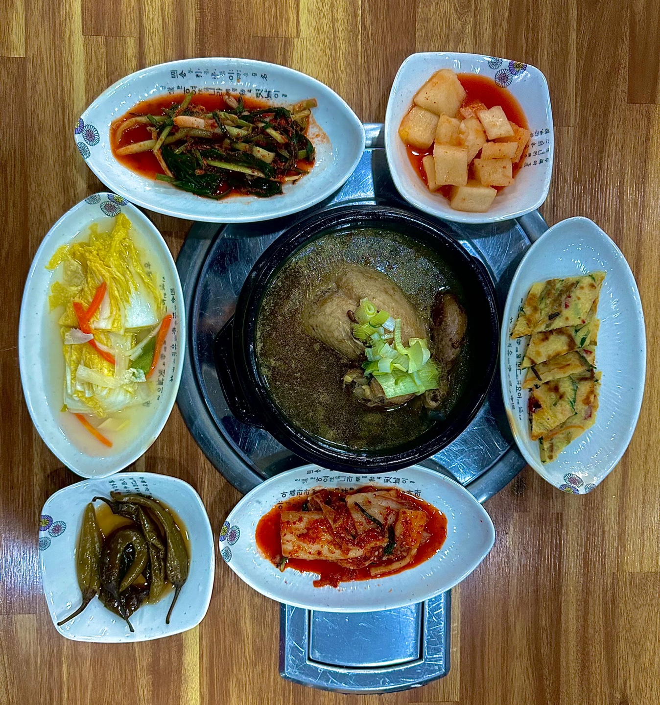 신동묘흑염소삼계탕 대표 이미지