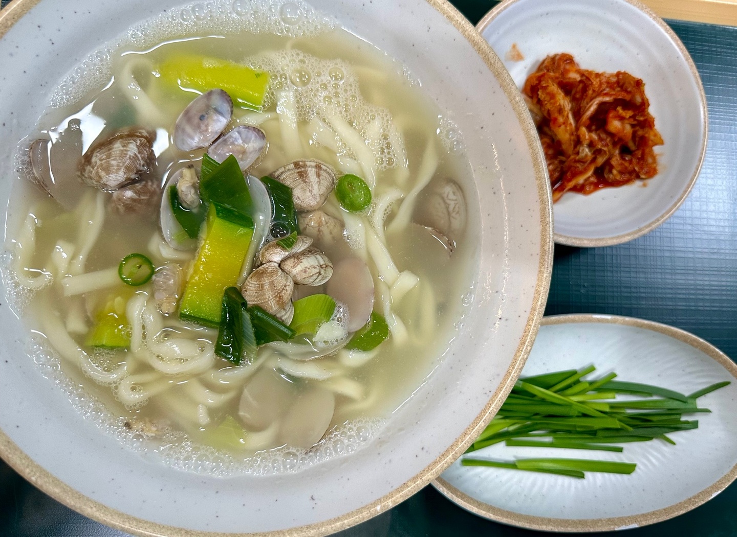 고향 엄마손 생바지락 칼국수 영등포점