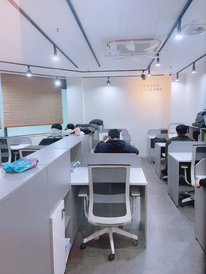 커넥츠프랩 관리형스터디카페 부천상동점 대표이미지
