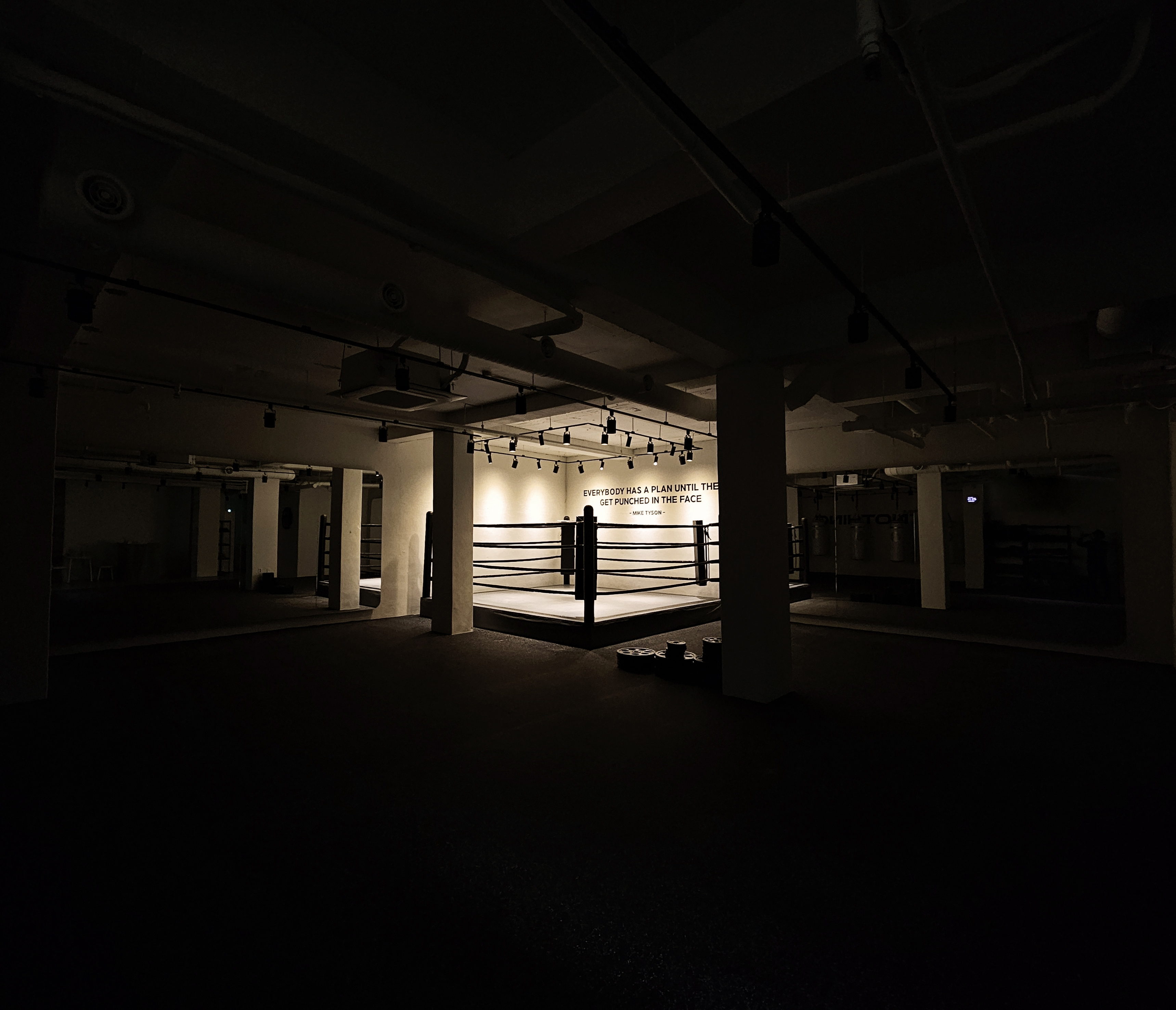 서울 마포구 동교로25길 복싱체육관 짐(gym)88 홍대점 내부 모습 4