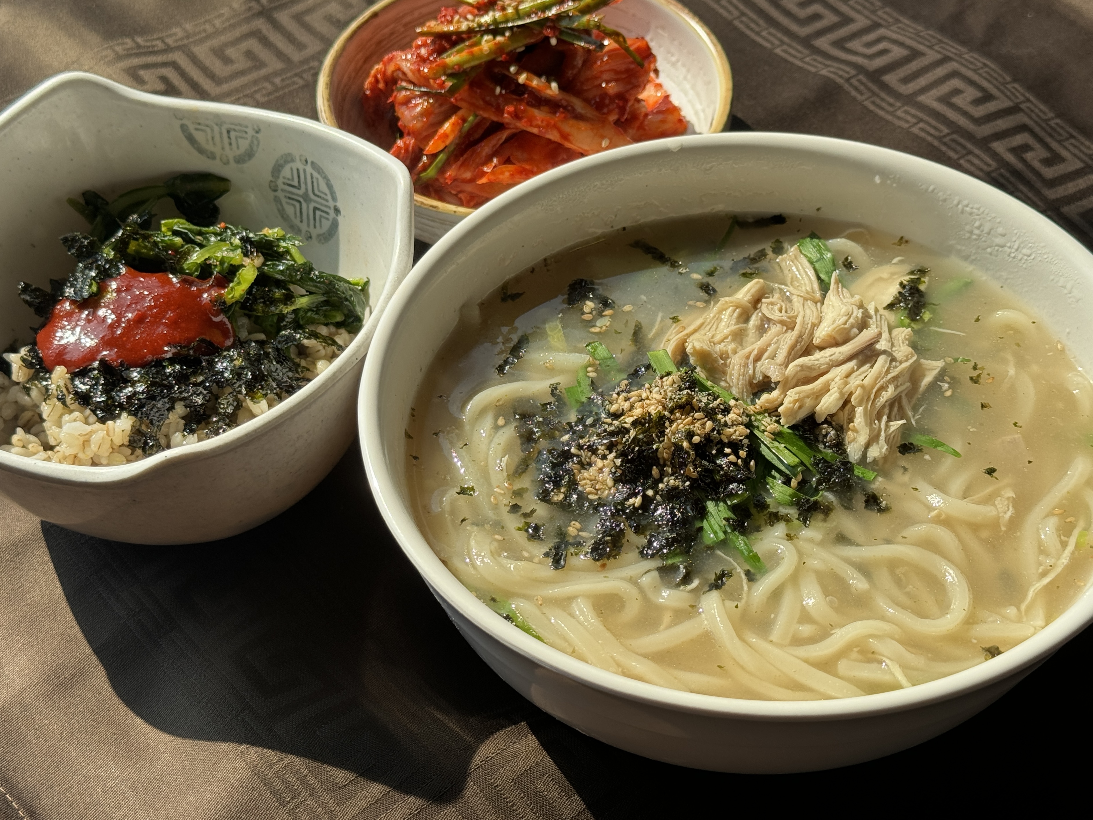 큰골 보리밥 칼국수 대표 이미지