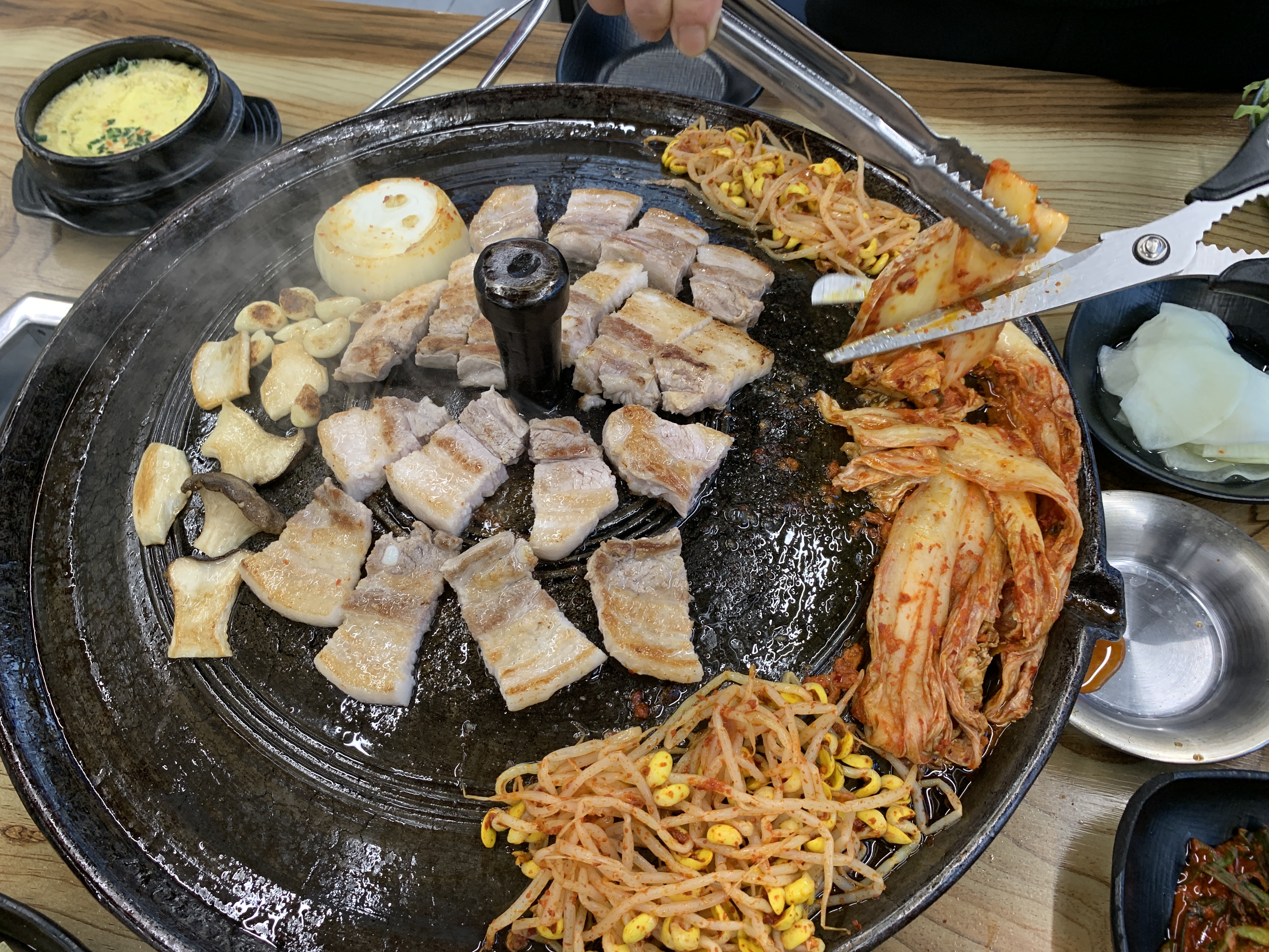 수락골 솥뚜껑 삼겹살