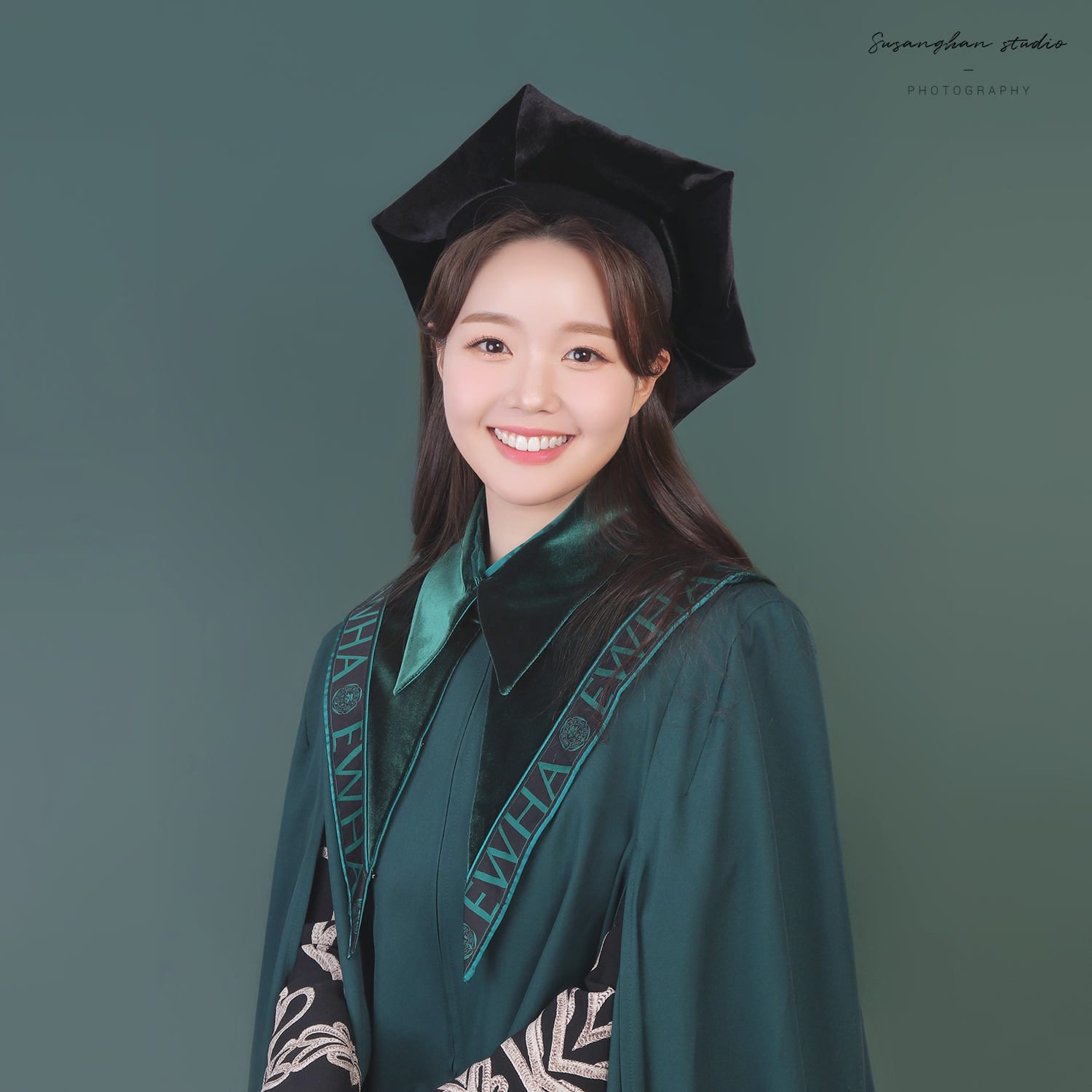 수상한사진관 홍대점