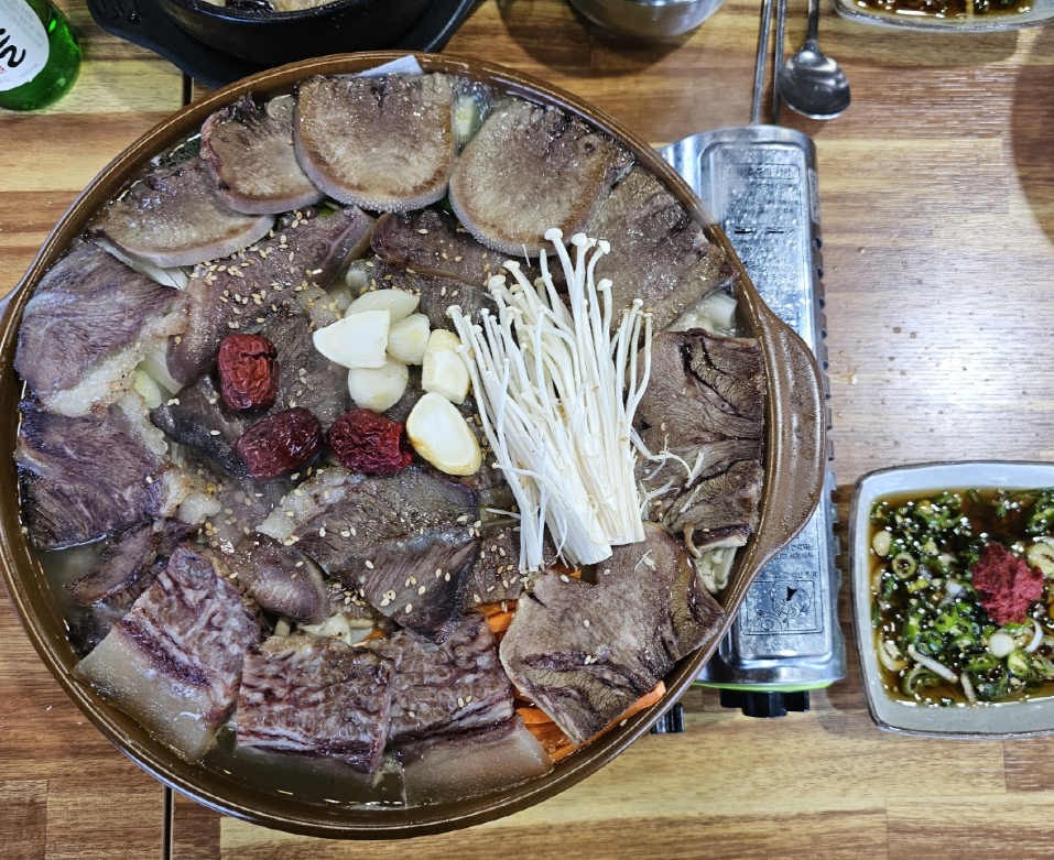 남사국밥막국수
