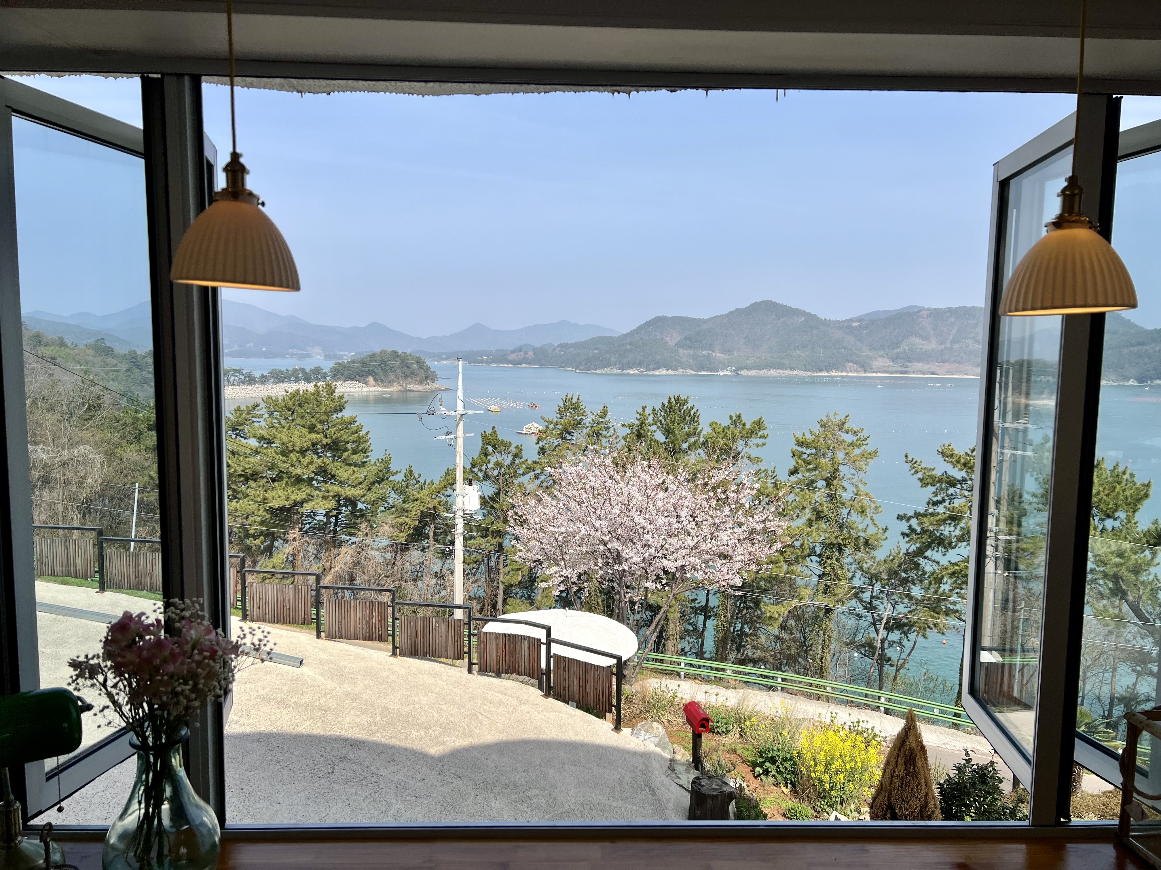 카페 더 힐스