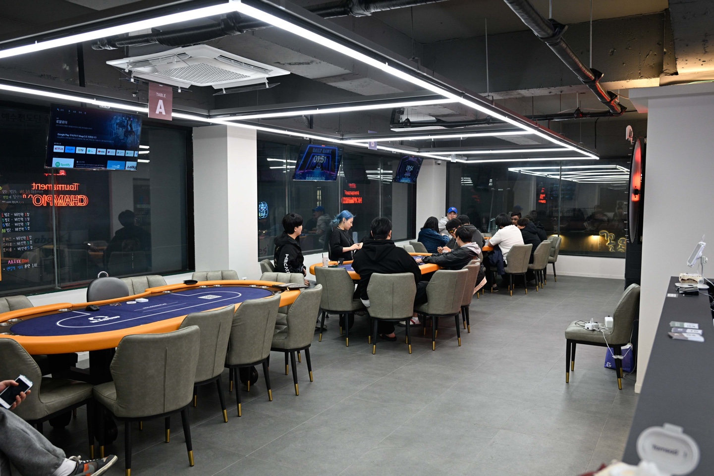 헤즈업홀덤펍 무거점
